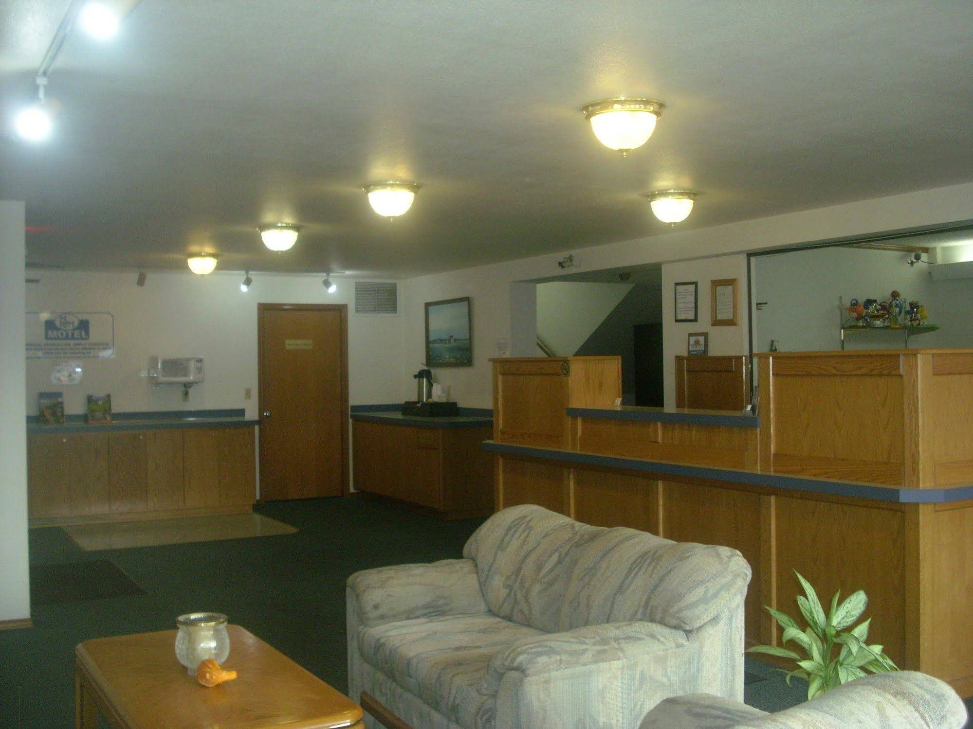 M&M Motel