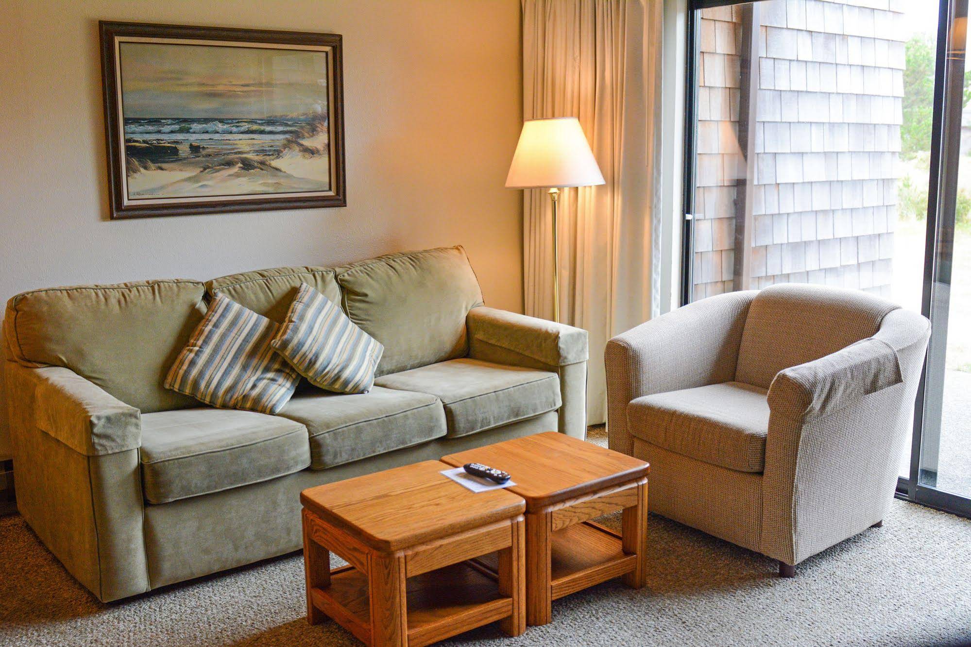 Surfcrest Resort Condominiums, a VRI Resort