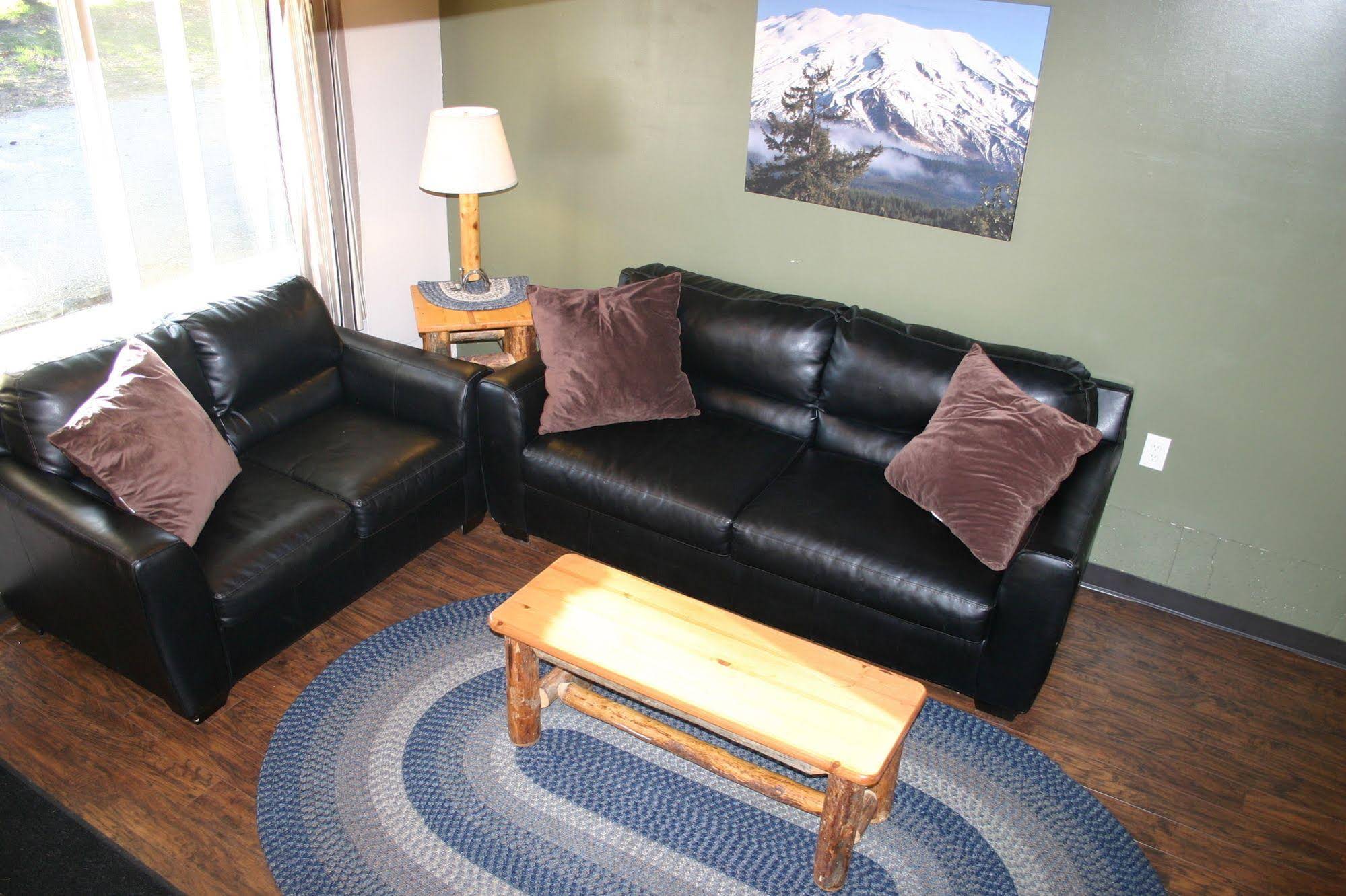 Lone Fir Resort