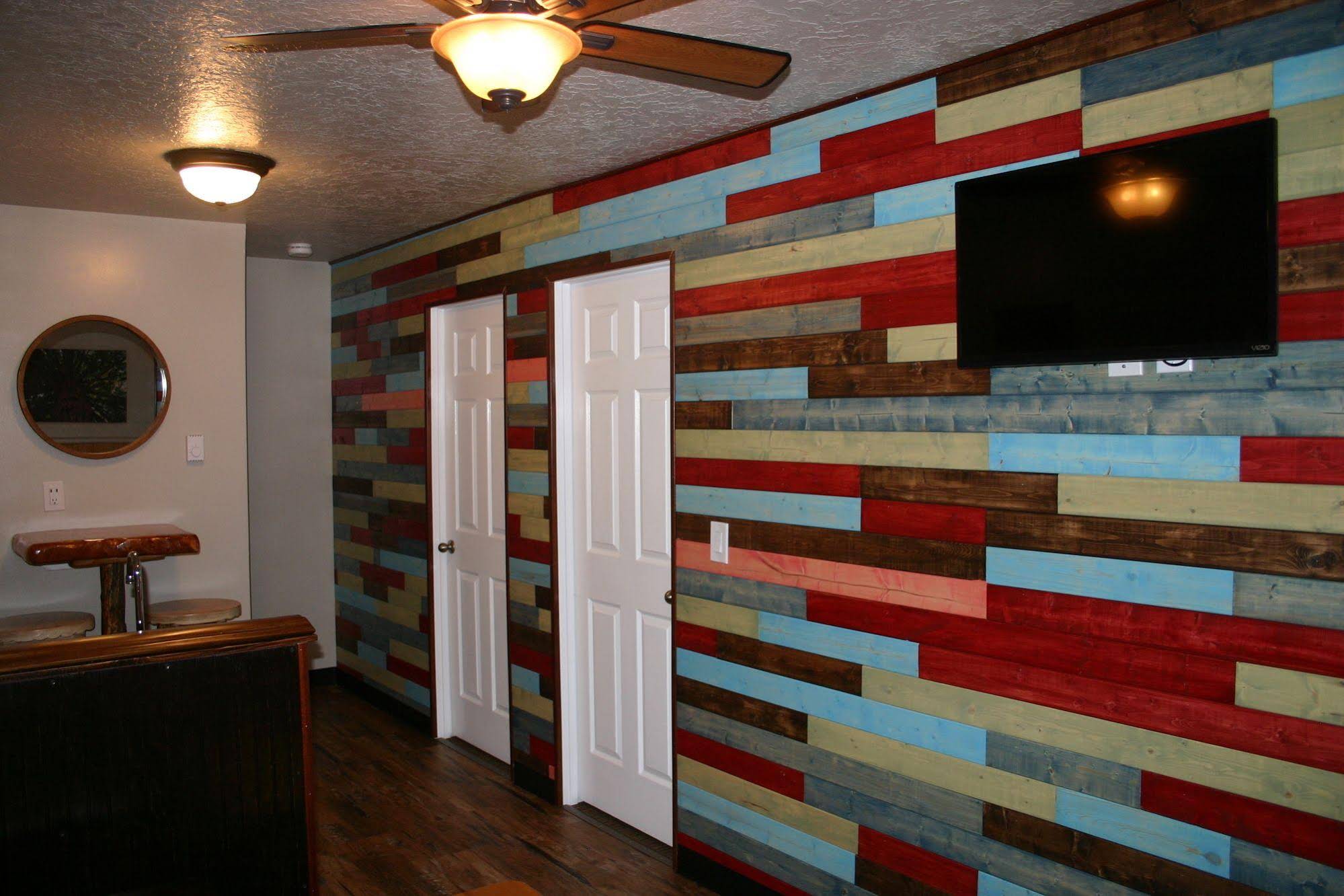 Lone Fir Resort