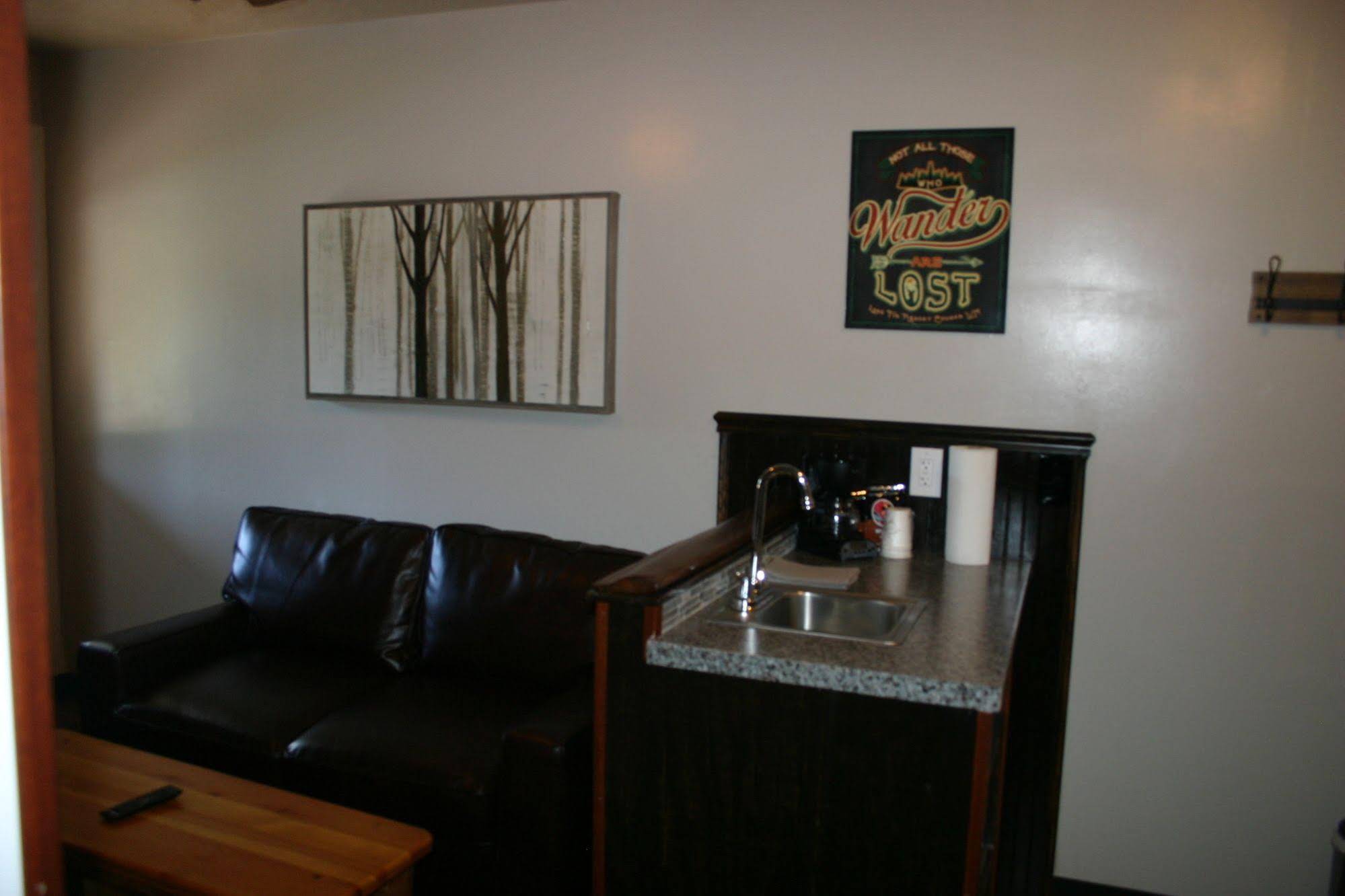 Lone Fir Resort