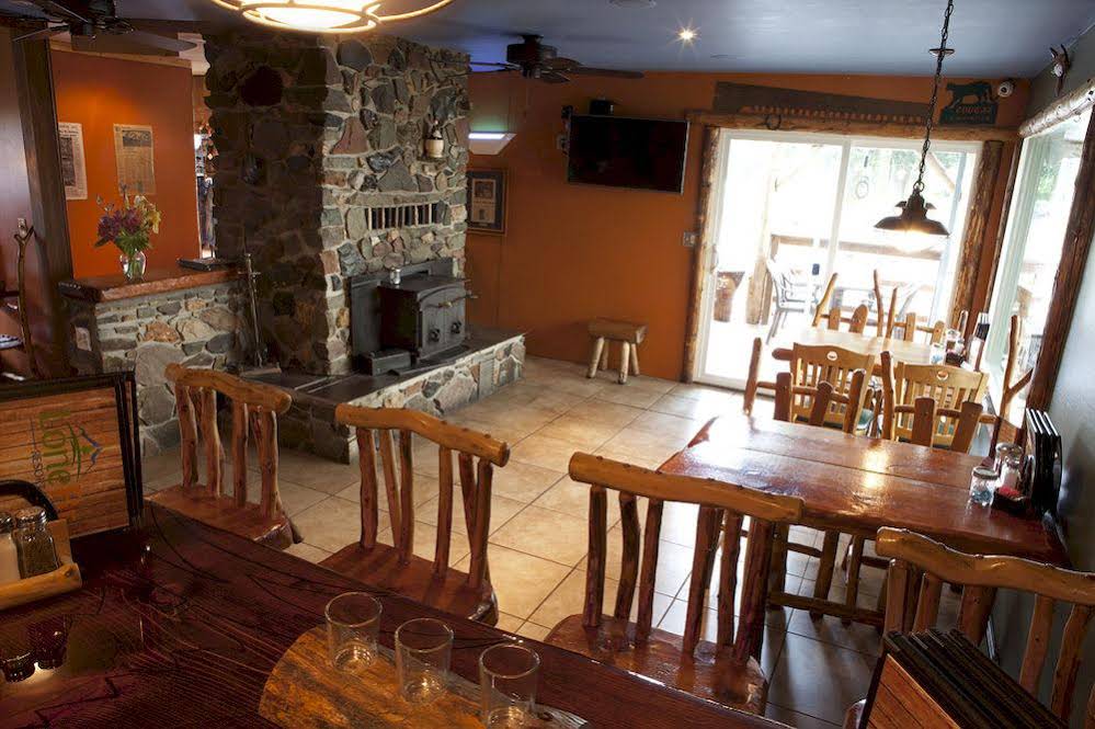 Lone Fir Resort