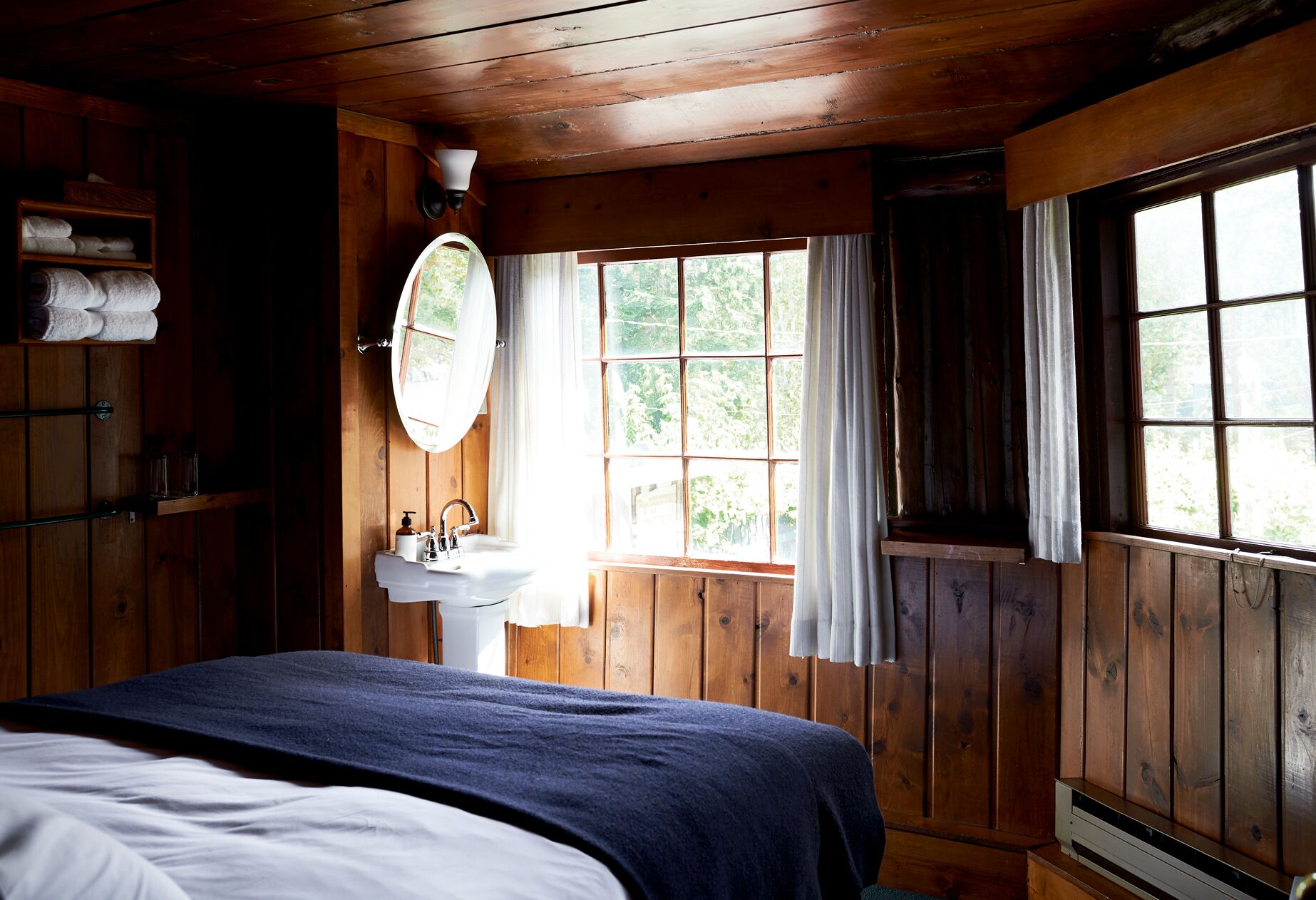 Captain Whidbey Inn