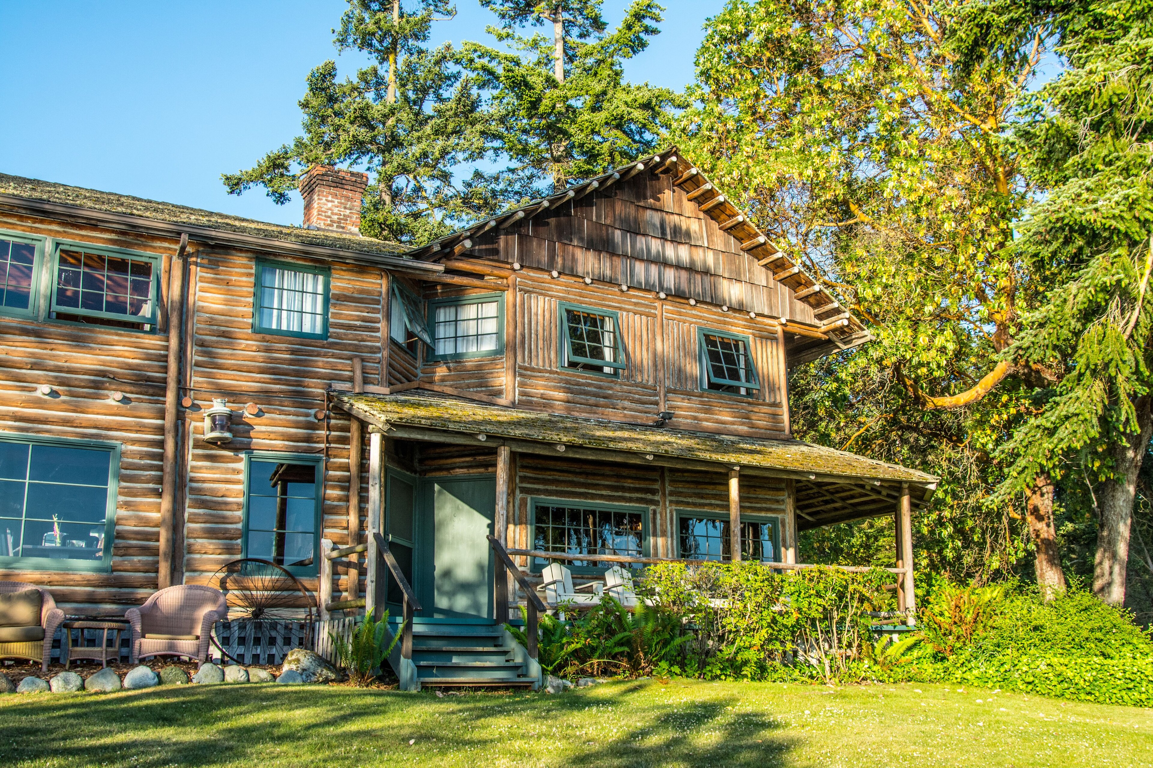 Captain Whidbey Inn