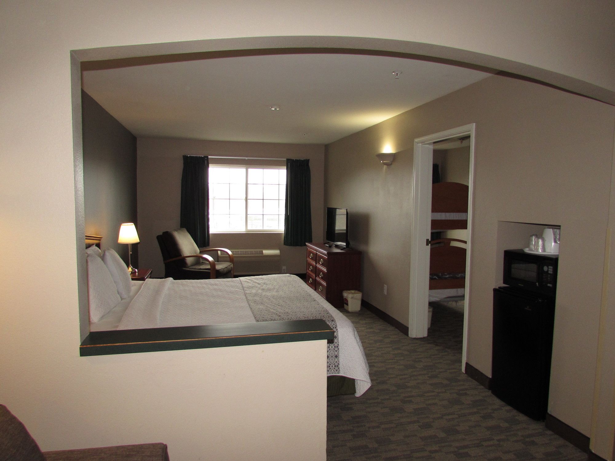 FairBridge Inn & Suites DuPont