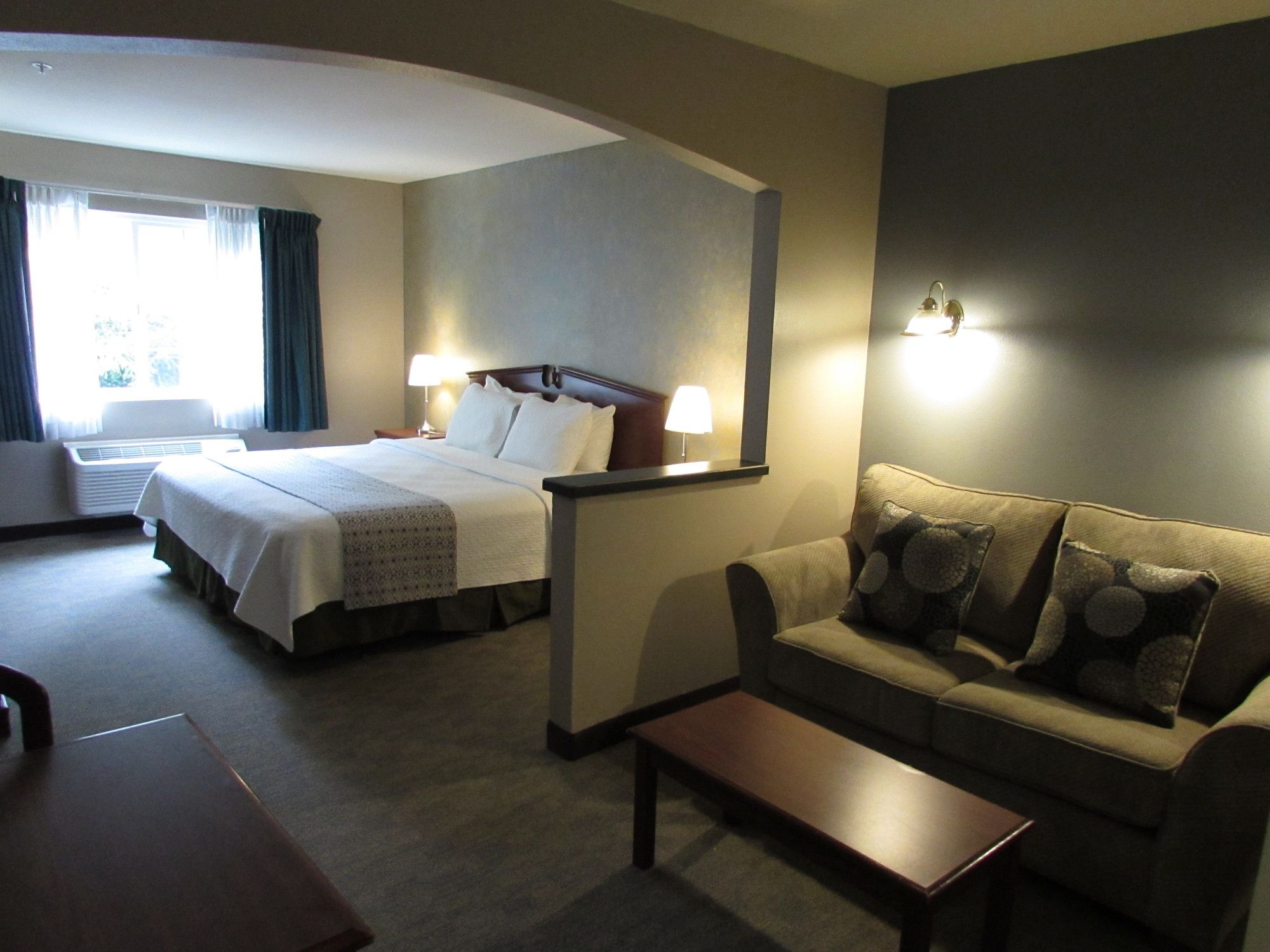 FairBridge Inn & Suites DuPont