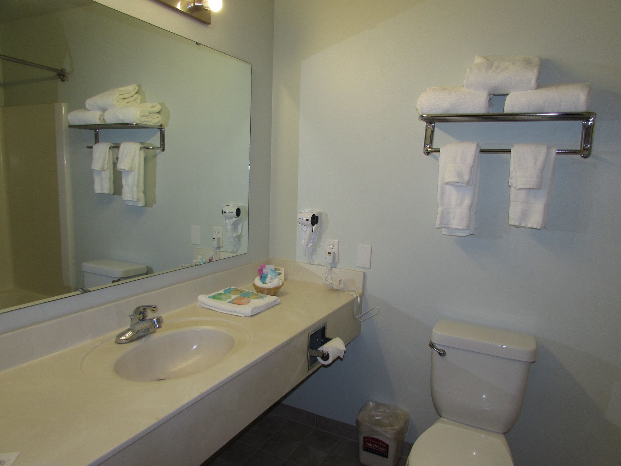 FairBridge Inn & Suites DuPont