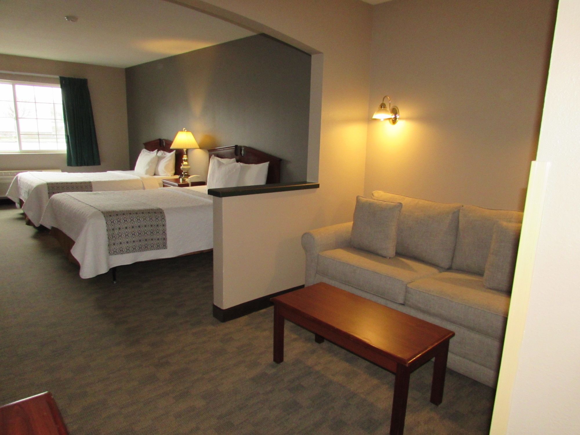 FairBridge Inn & Suites DuPont