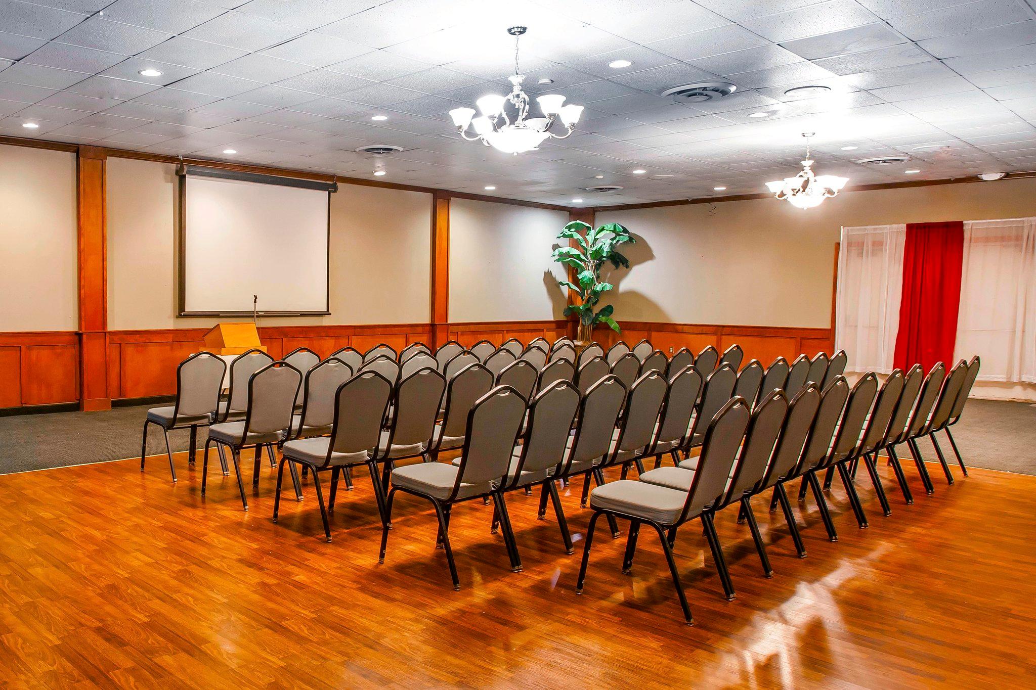 Red Lion Hotel & Conference Center Ellensburg