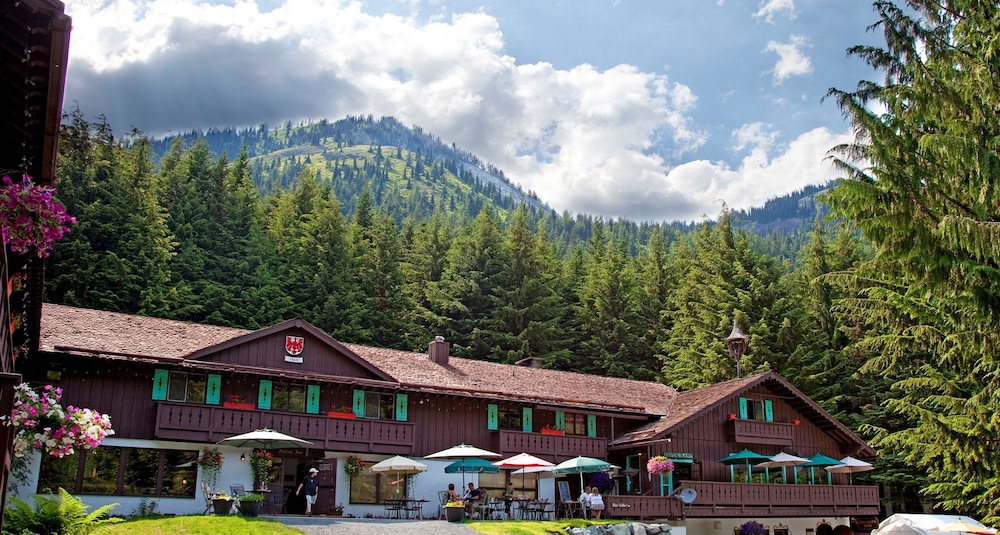 Crystal Mountain Hotels