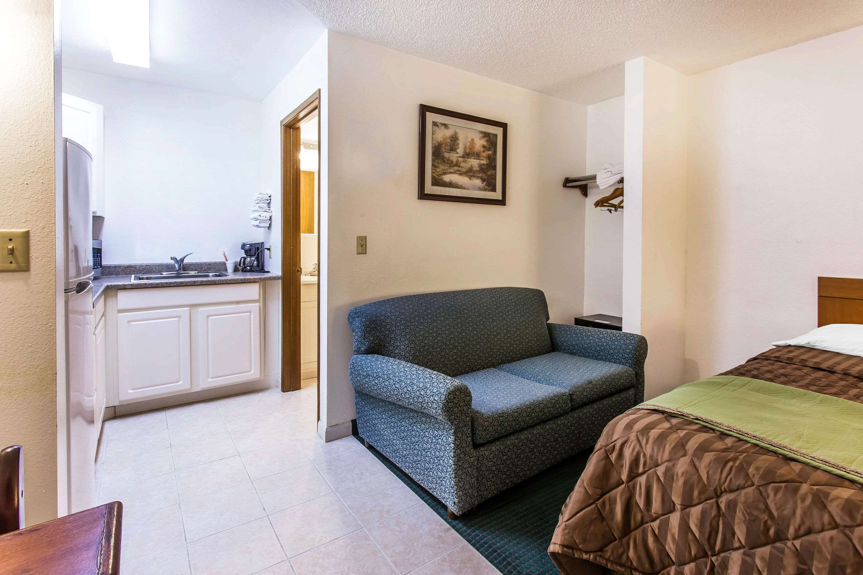 Econo Lodge Everett