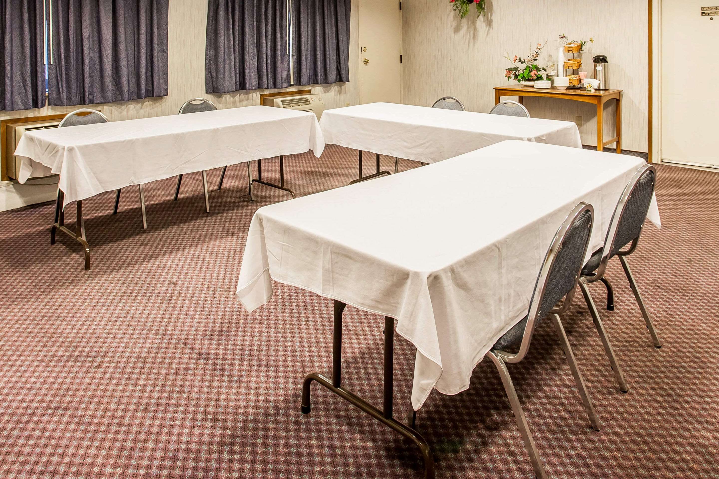 Econo Lodge Everett