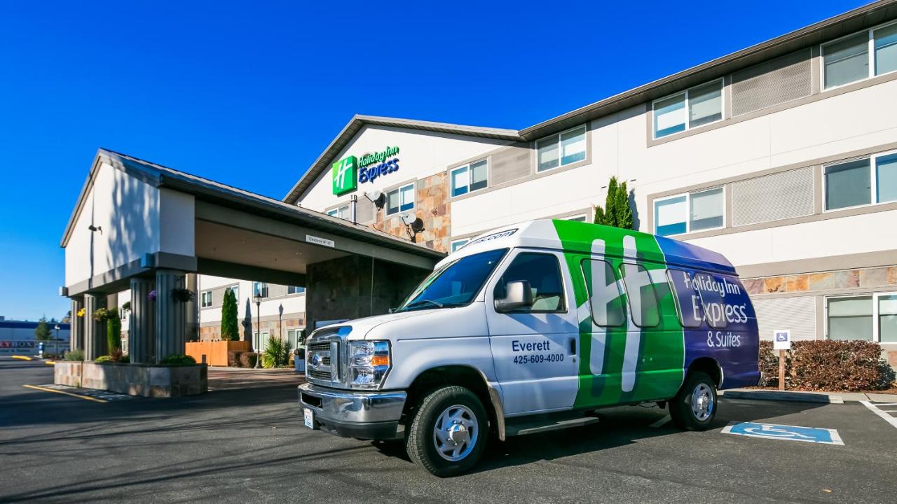 Holiday Inn Express & Suites Everett