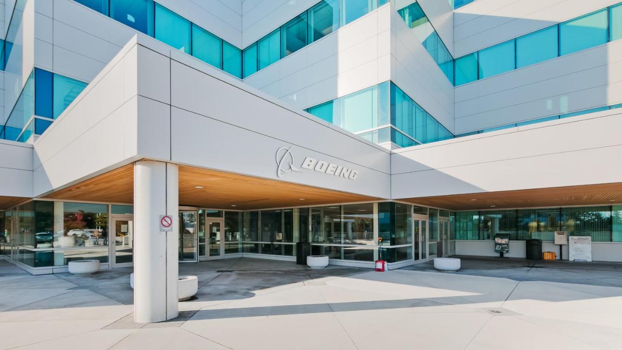 Holiday Inn Express & Suites Everett