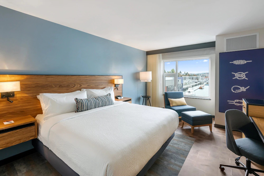 Hotel Indigo Everett Waterfront Place