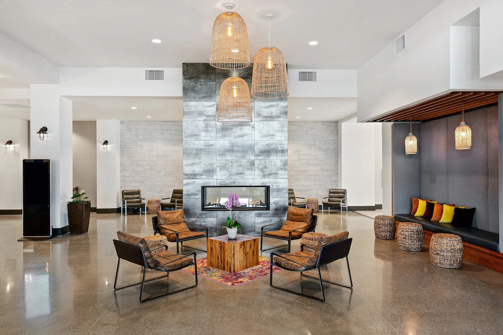 Hotel Indigo Everett Waterfront Place