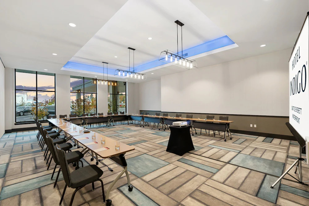 Hotel Indigo Everett Waterfront Place