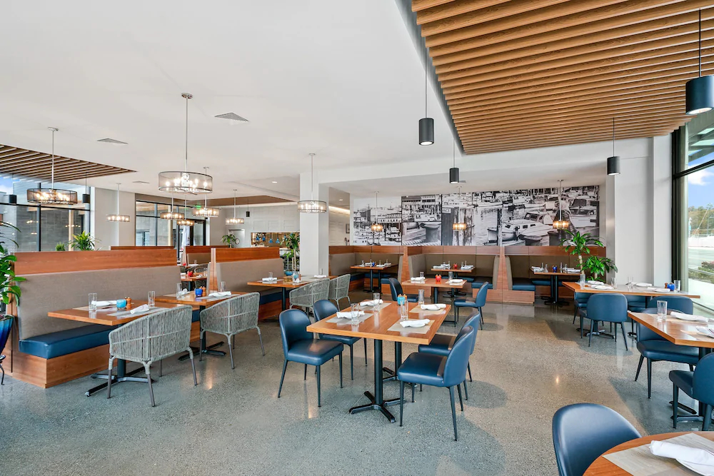 Hotel Indigo Everett Waterfront Place