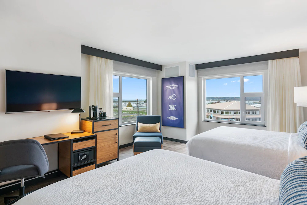 Hotel Indigo Everett Waterfront Place