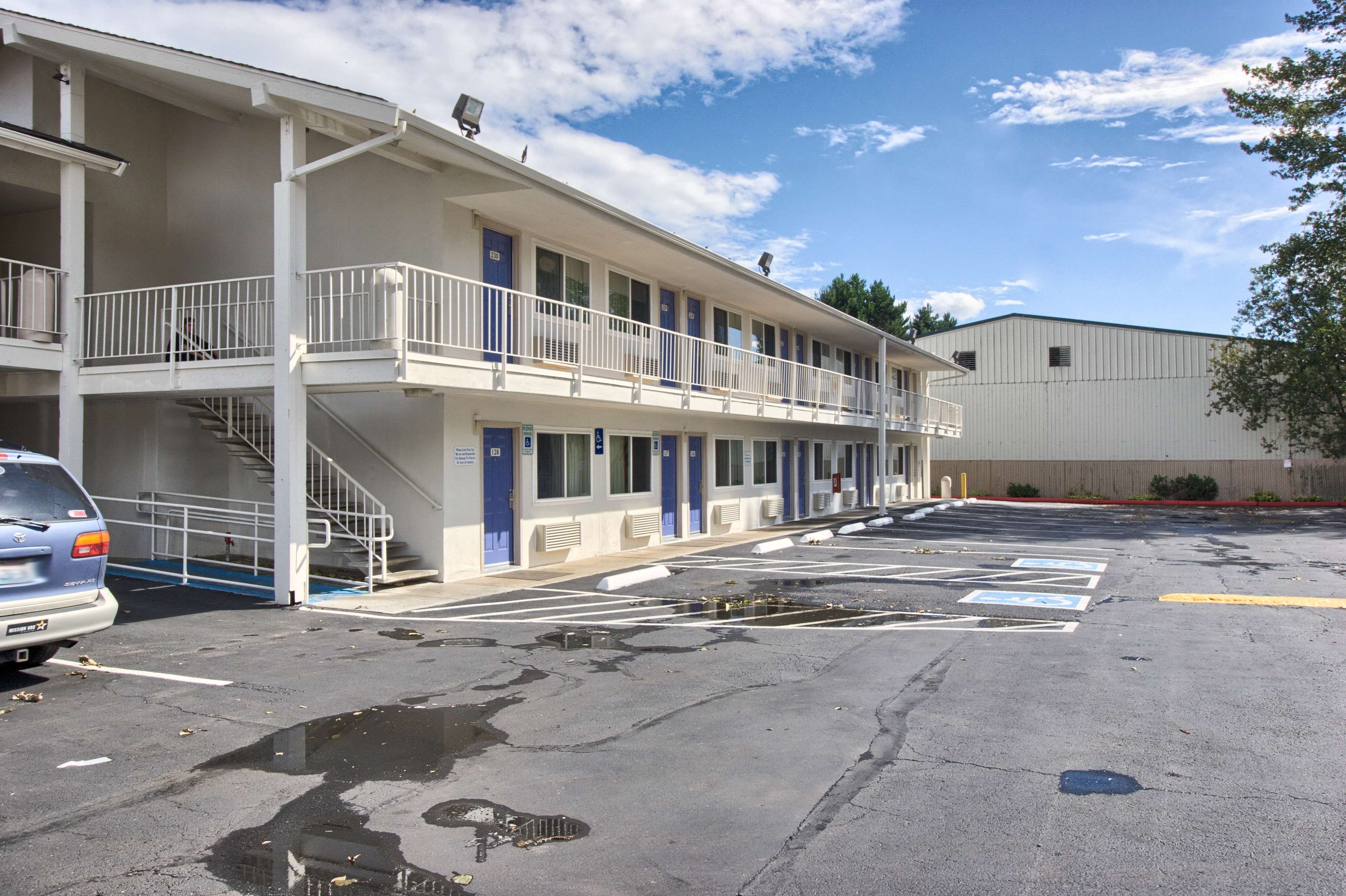 Motel 6 Everett North