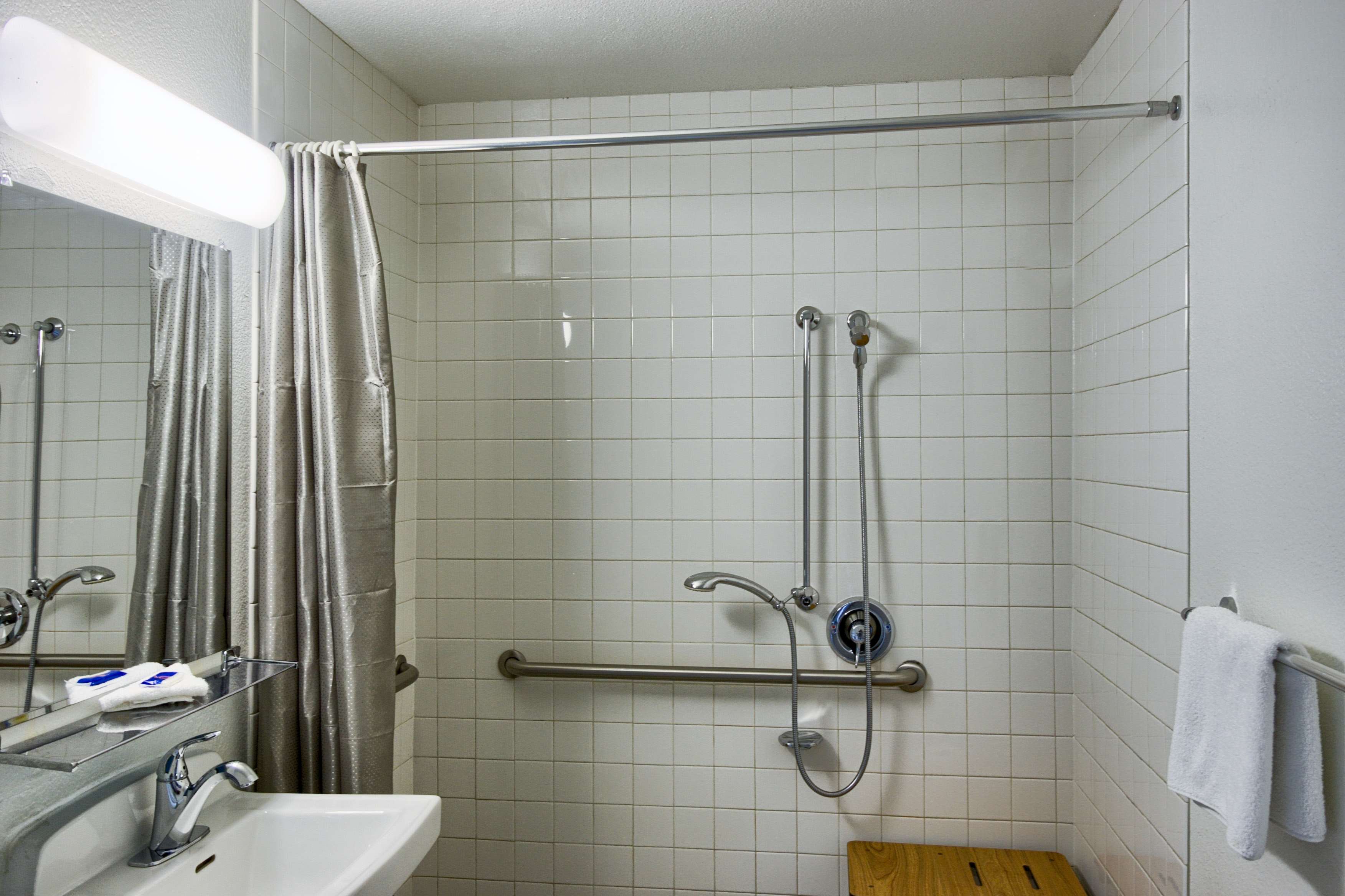 Motel 6 Everett North