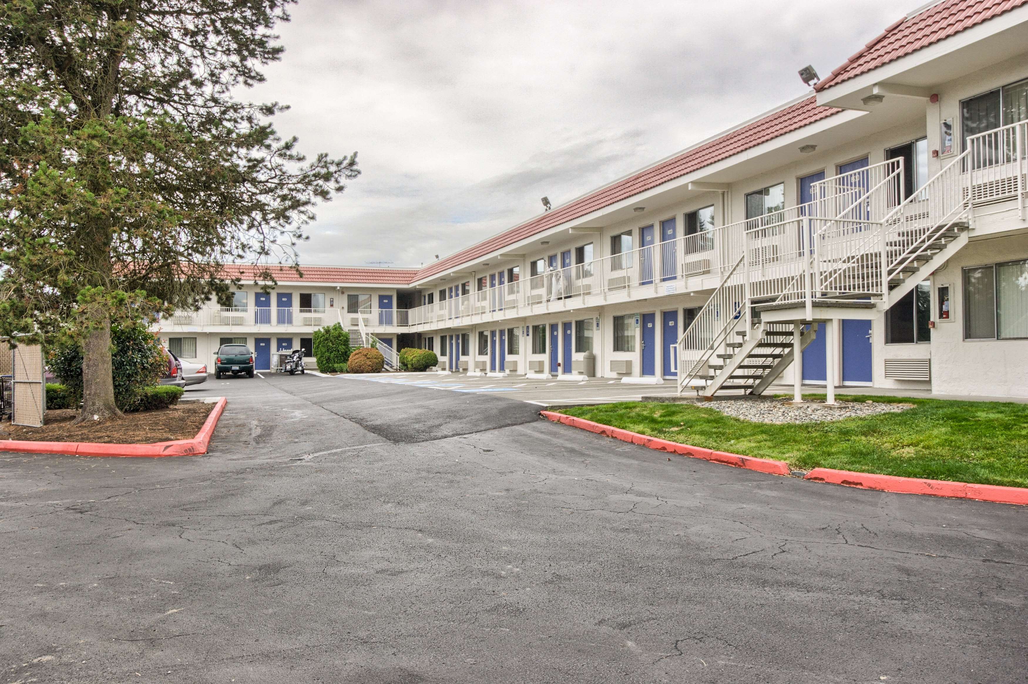 Motel 6 Everett South