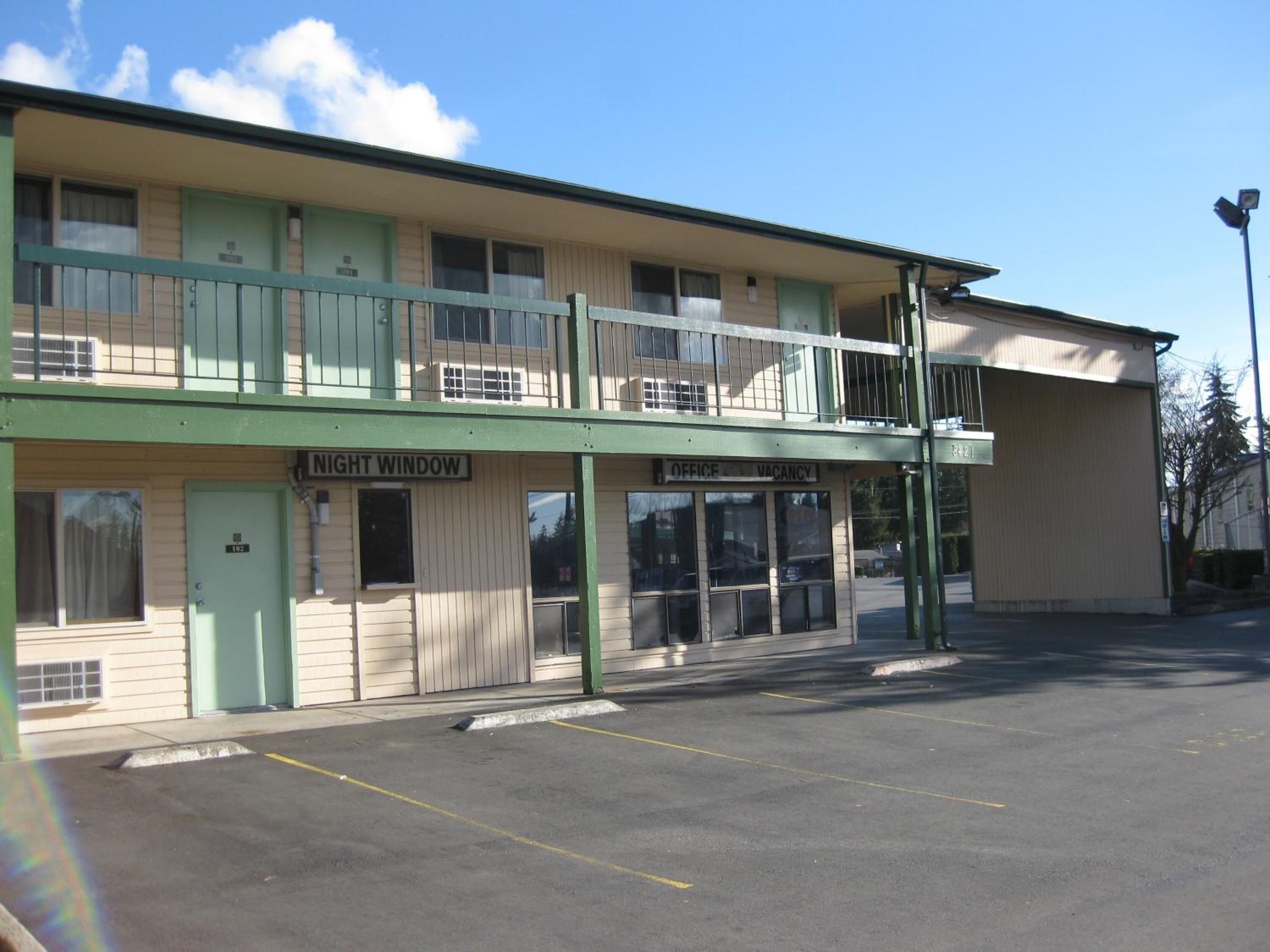 Sunrise Inn