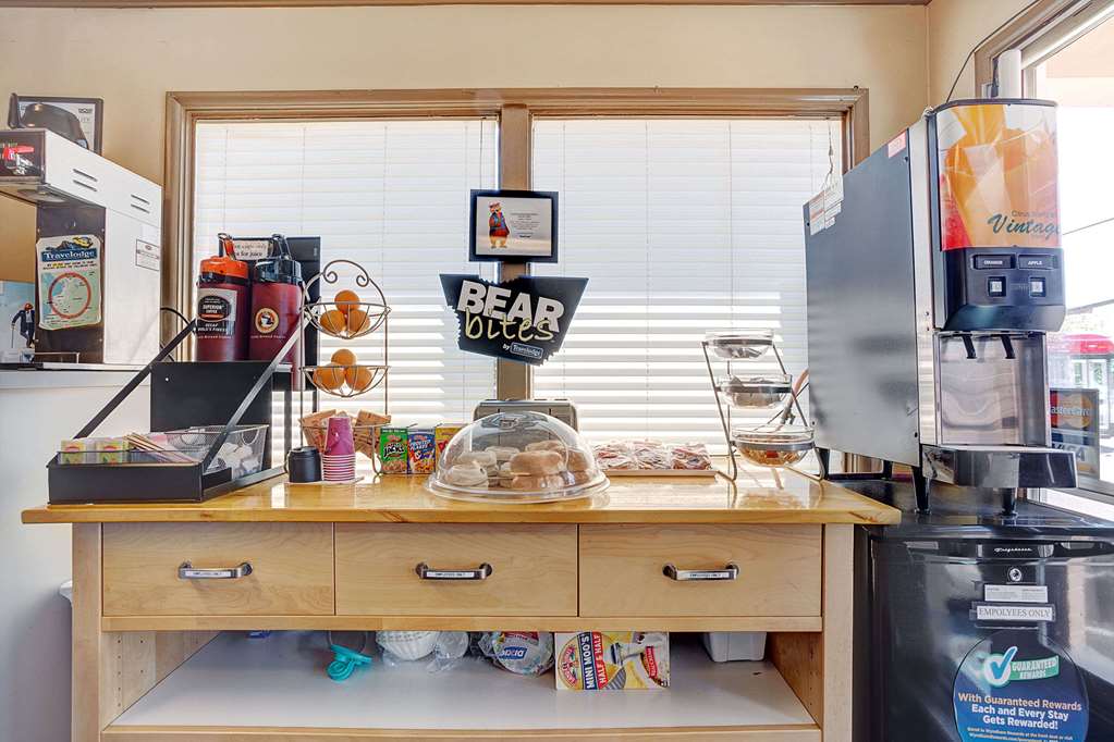 Travelodge by Wyndham Everett City Center