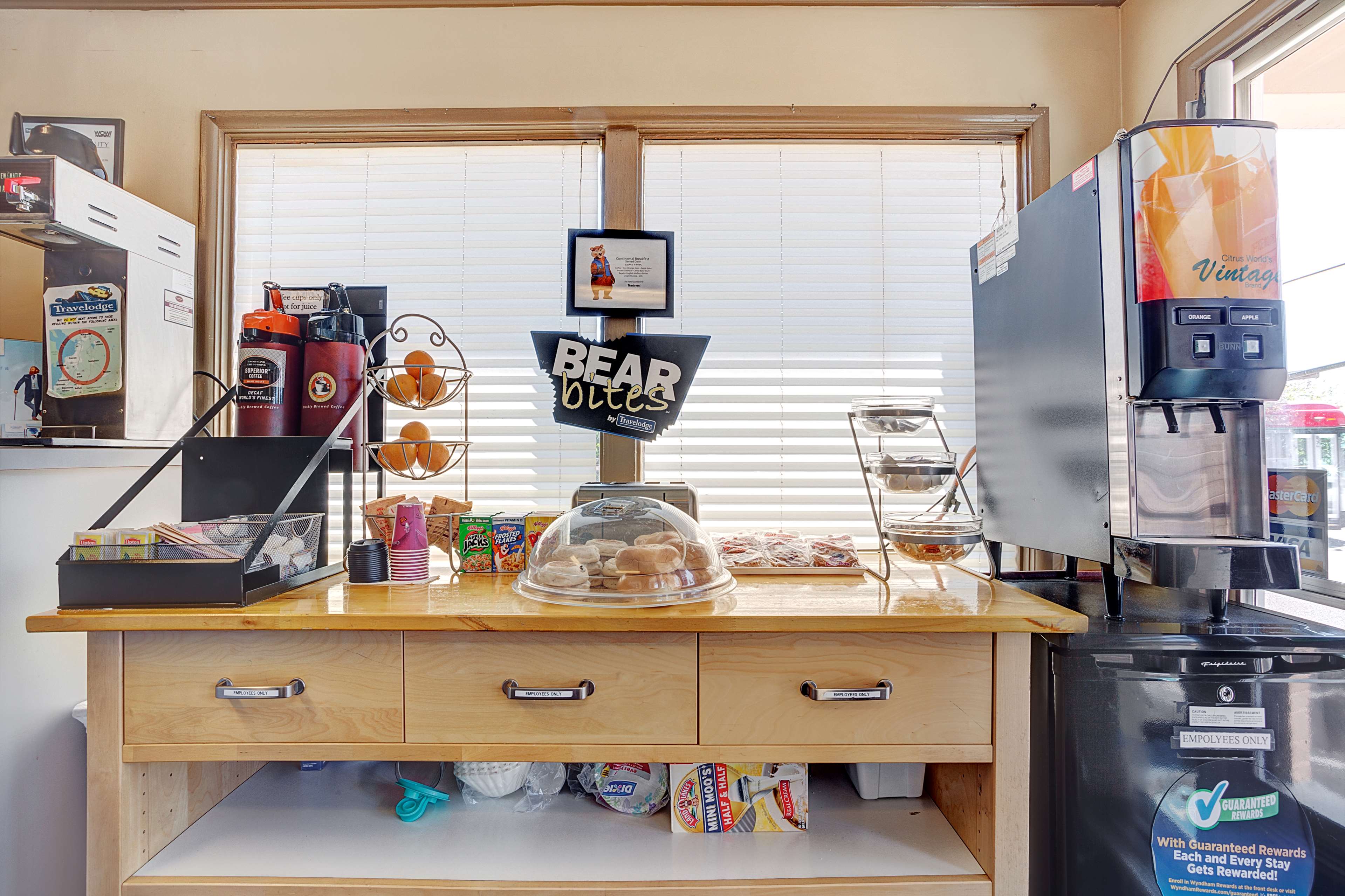 Travelodge by Wyndham Everett City Center