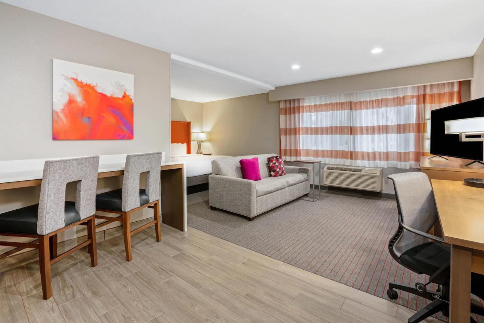 La Quinta Inn & Suites by Wyndham Seattle Federal Way