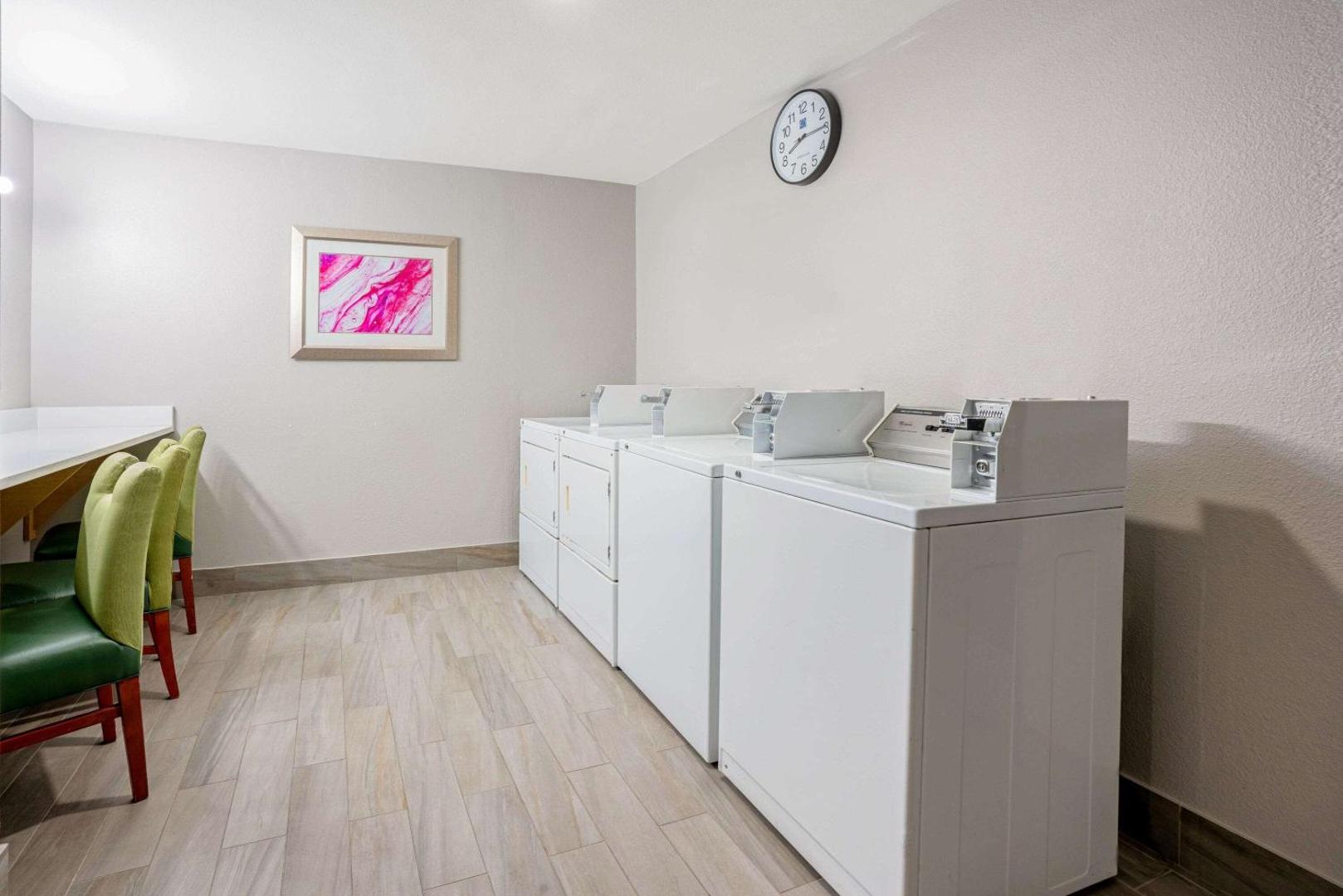 La Quinta Inn & Suites by Wyndham Seattle Federal Way