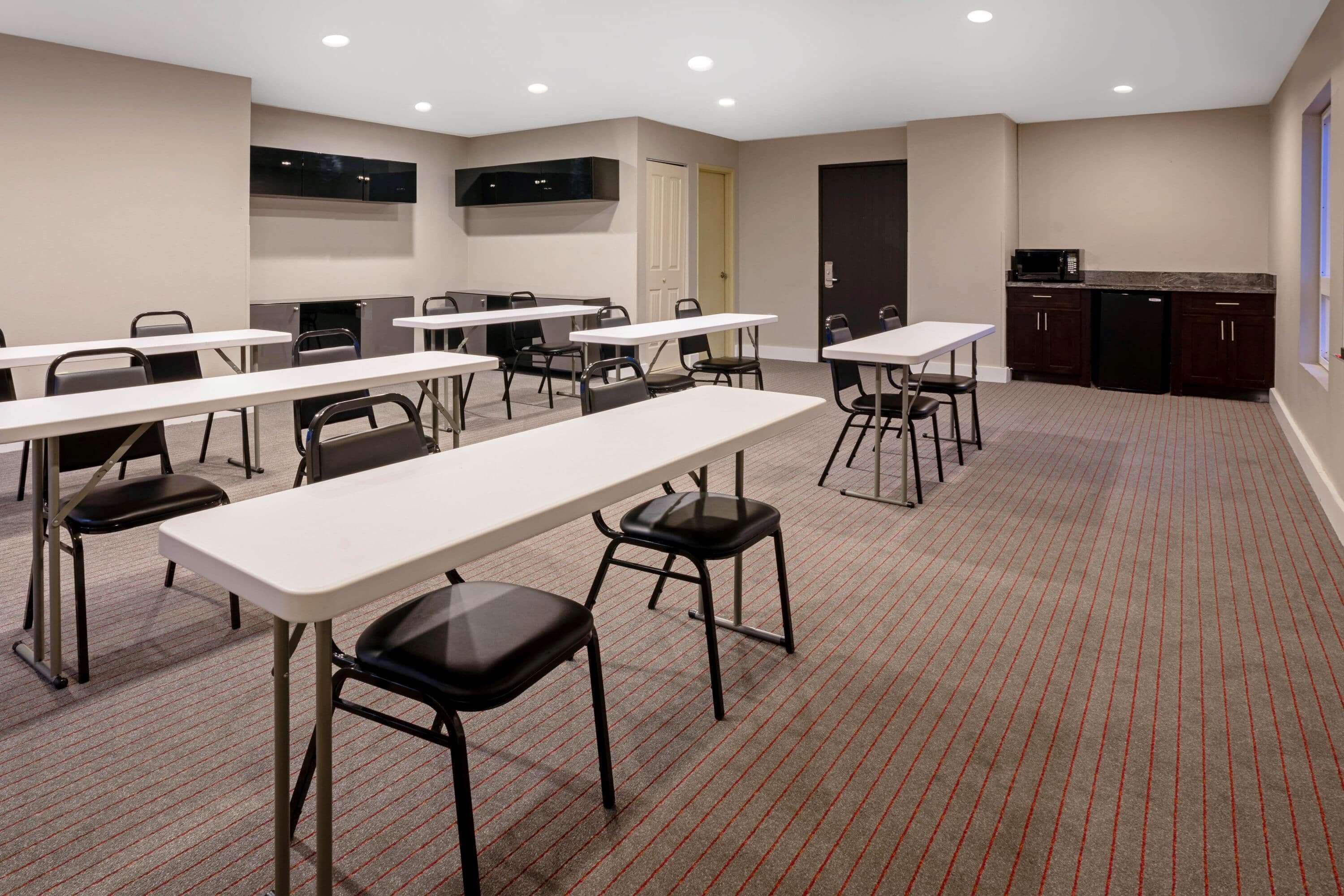 La Quinta Inn & Suites by Wyndham Seattle Federal Way