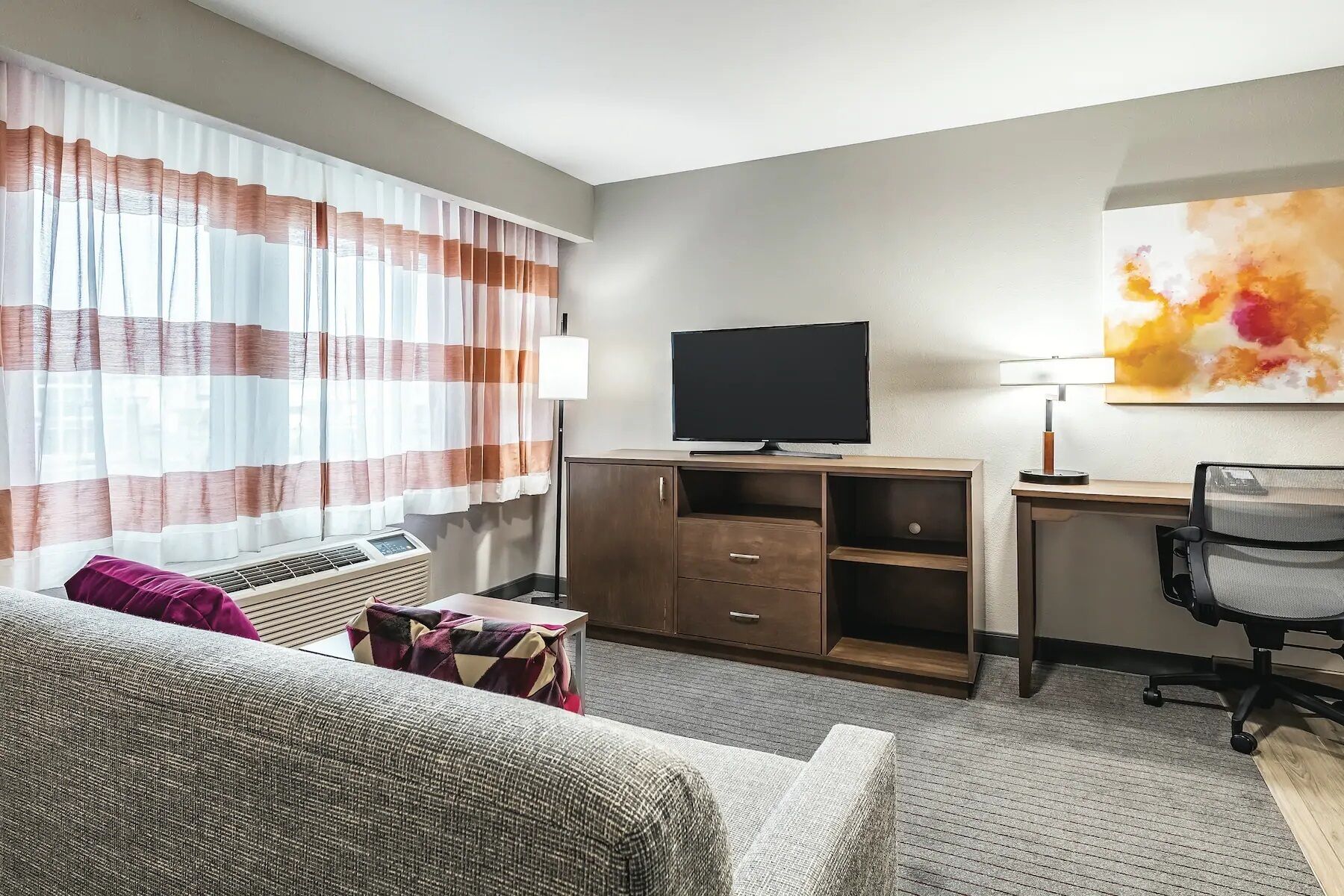 La Quinta Inn & Suites by Wyndham Seattle Federal Way