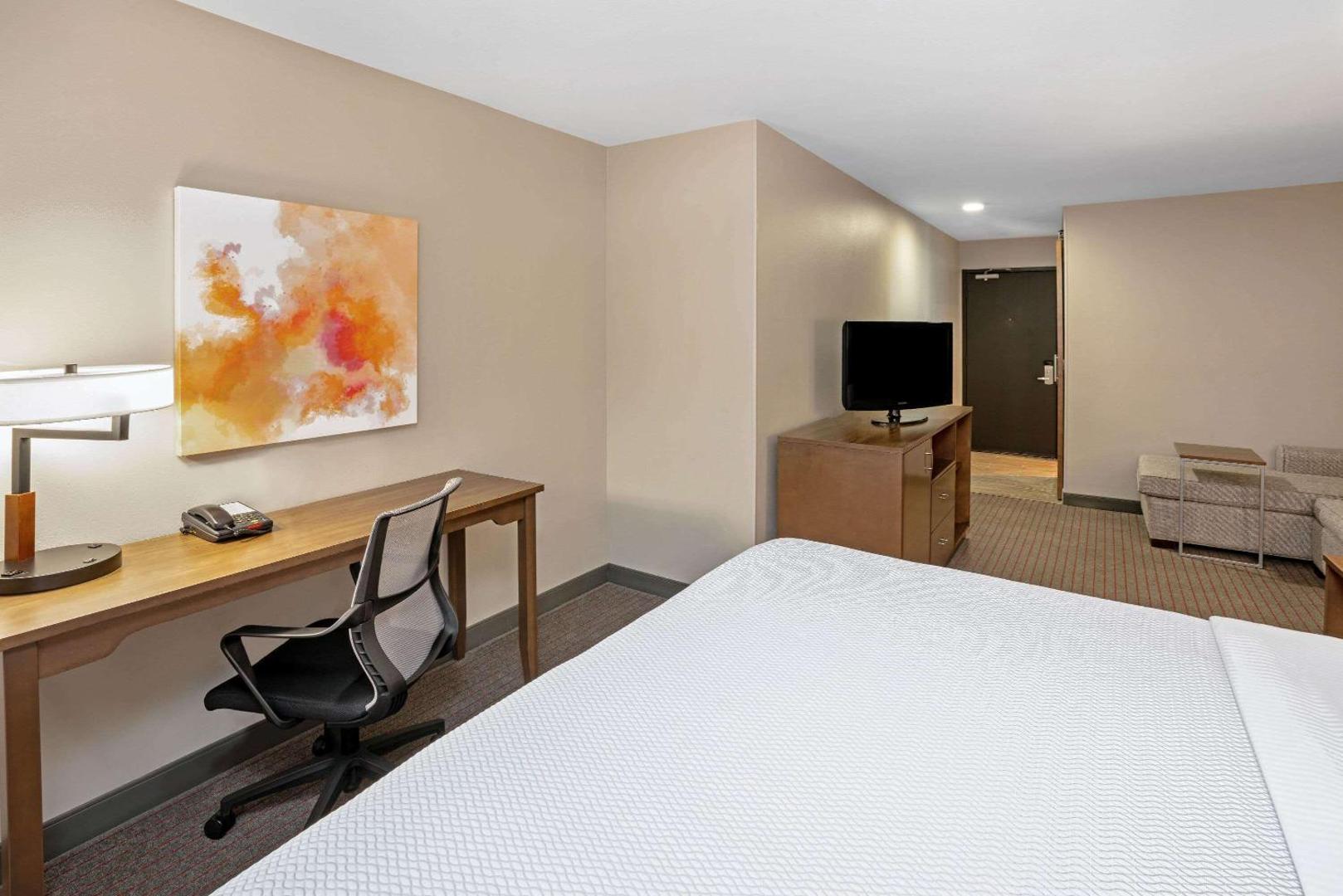 La Quinta Inn & Suites by Wyndham Seattle Federal Way