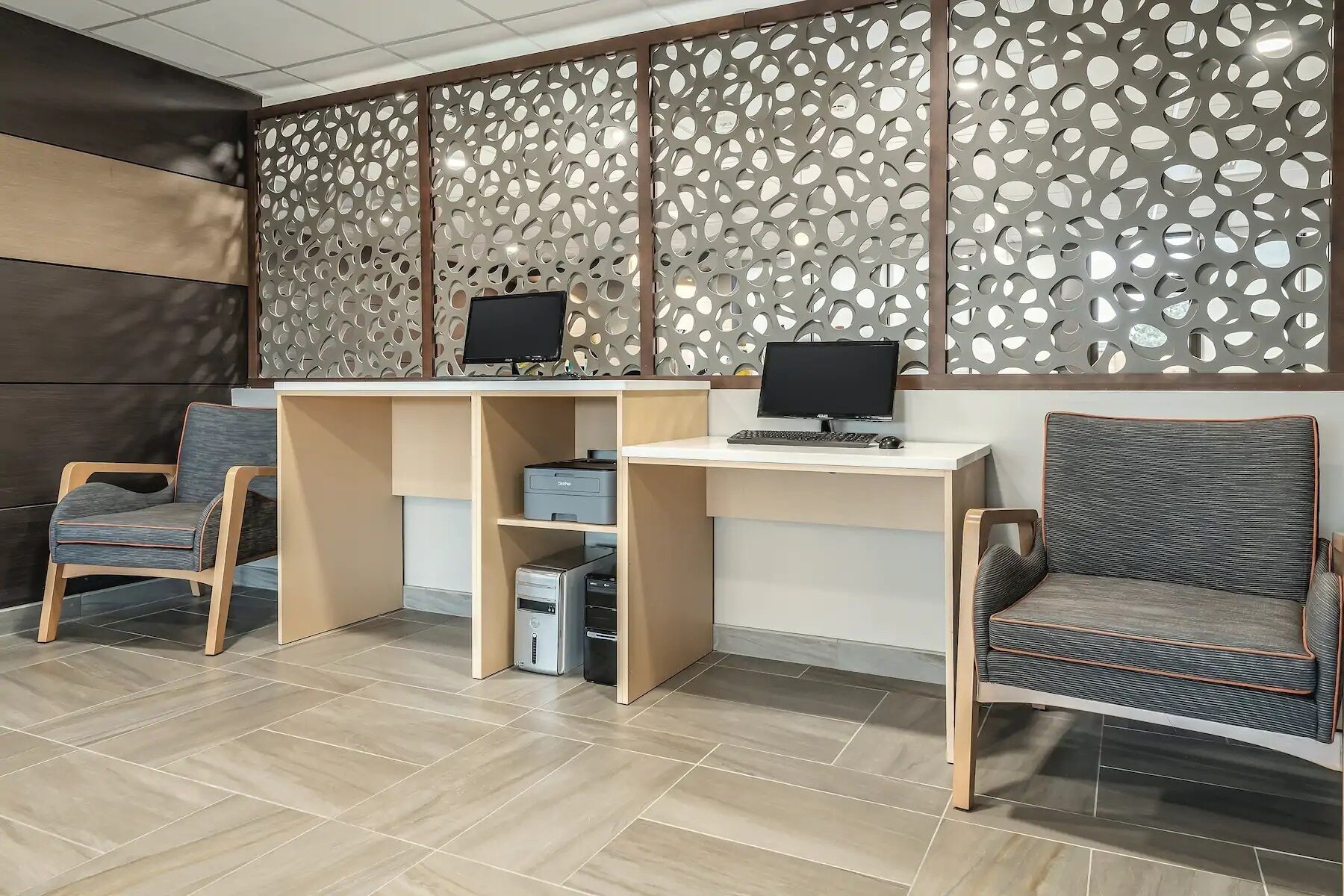 La Quinta Inn & Suites by Wyndham Seattle Federal Way