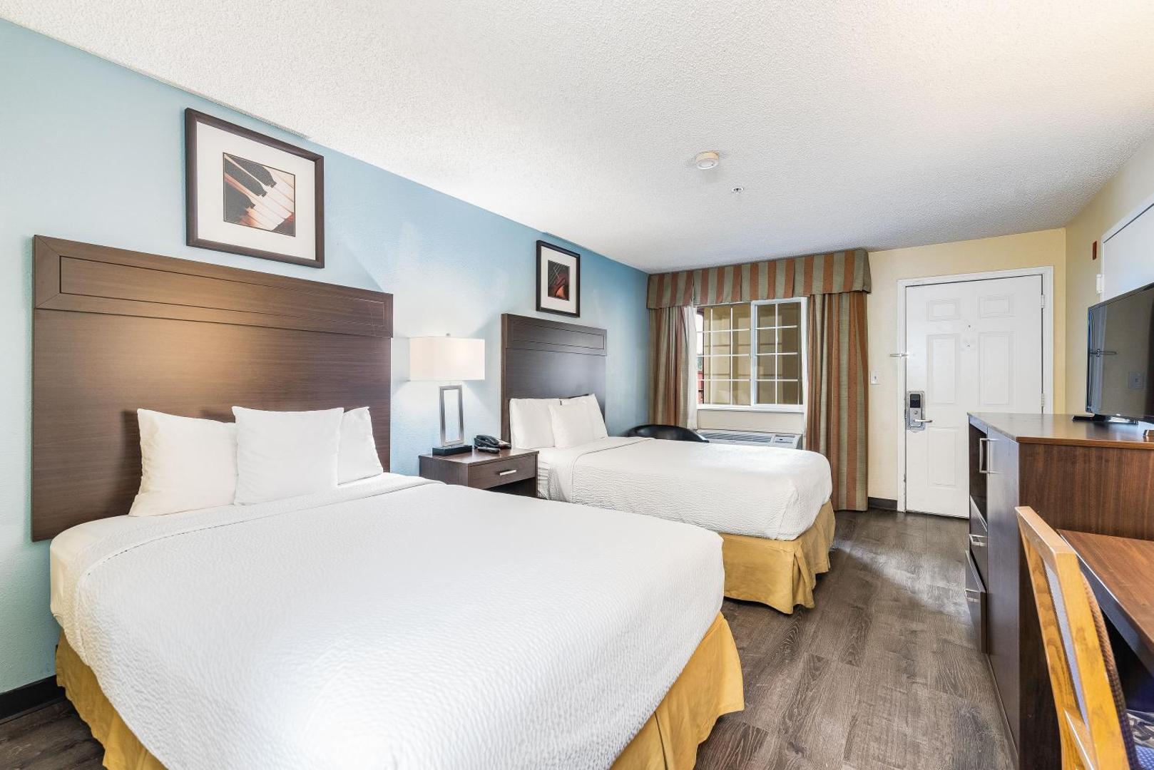 Days Inn by Wyndham Federal Way