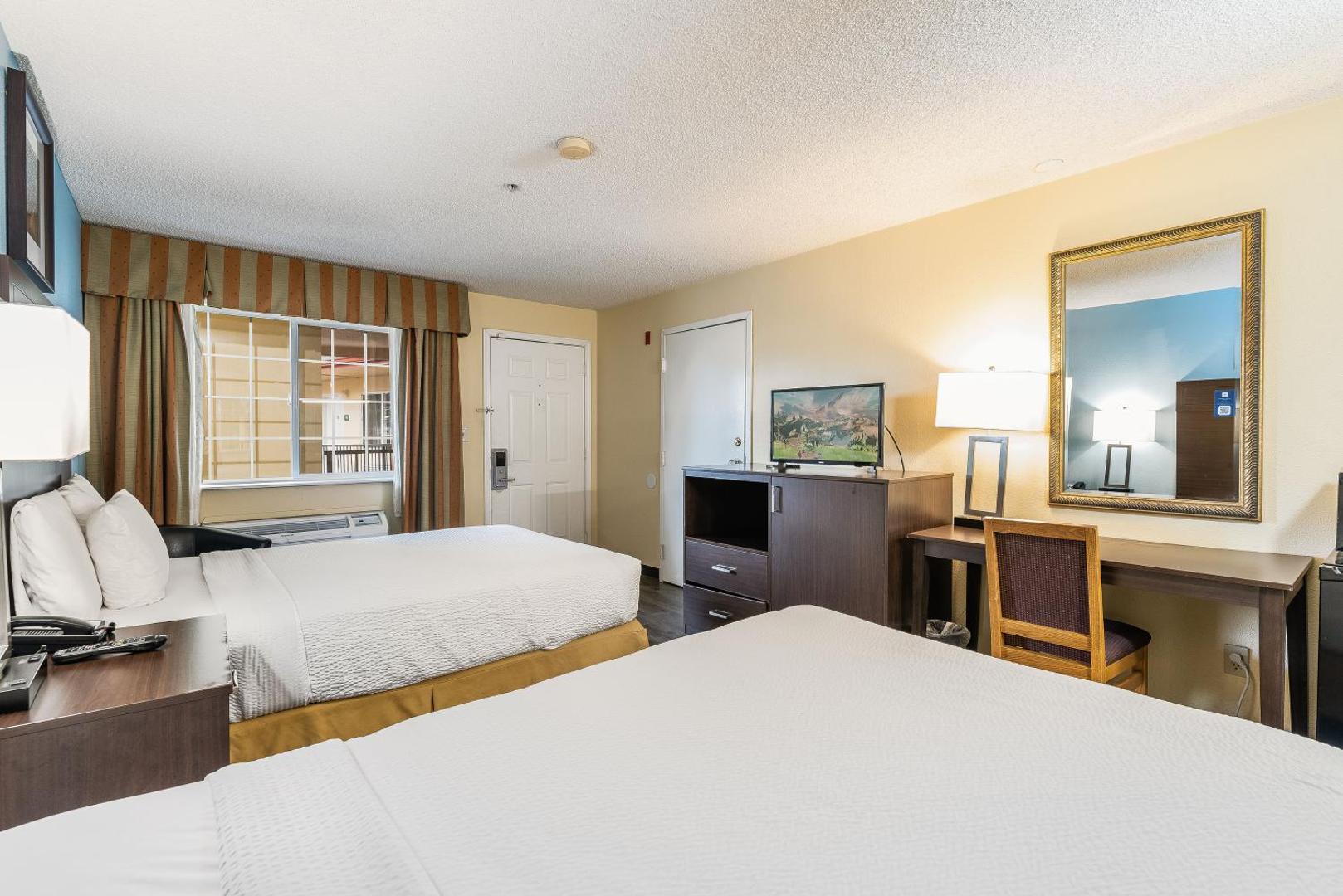 Days Inn by Wyndham Federal Way