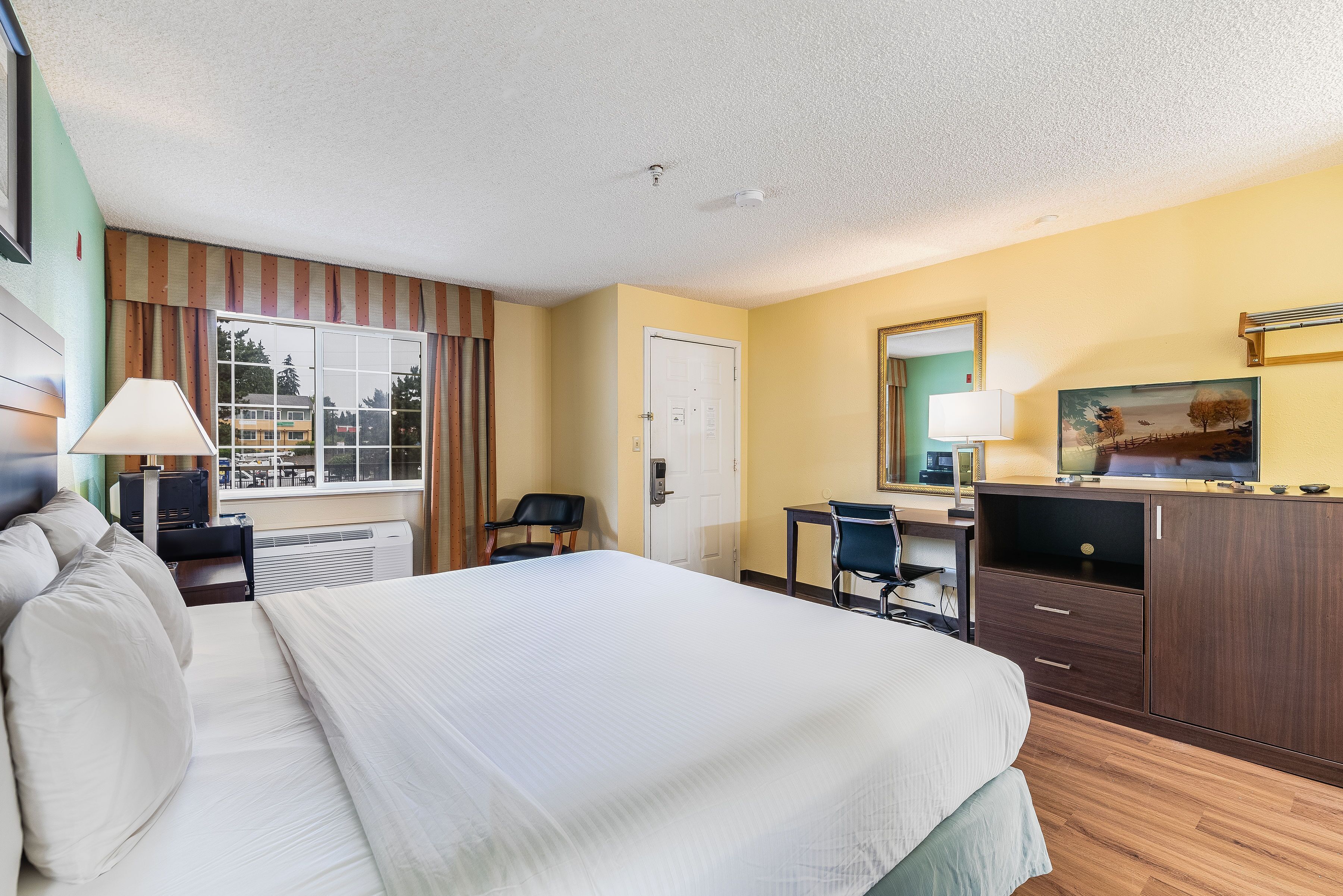 Days Inn by Wyndham Federal Way