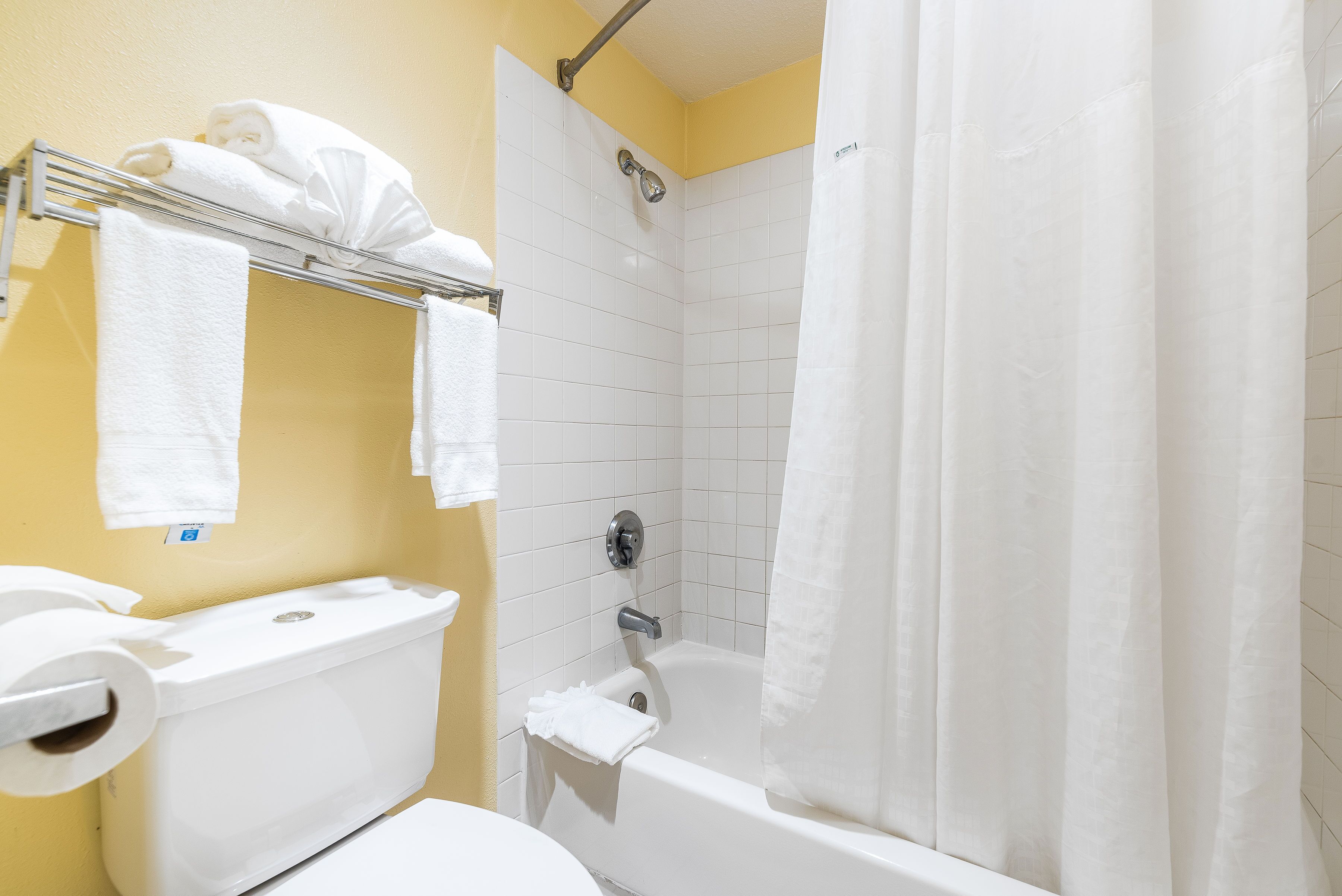 Days Inn by Wyndham Federal Way