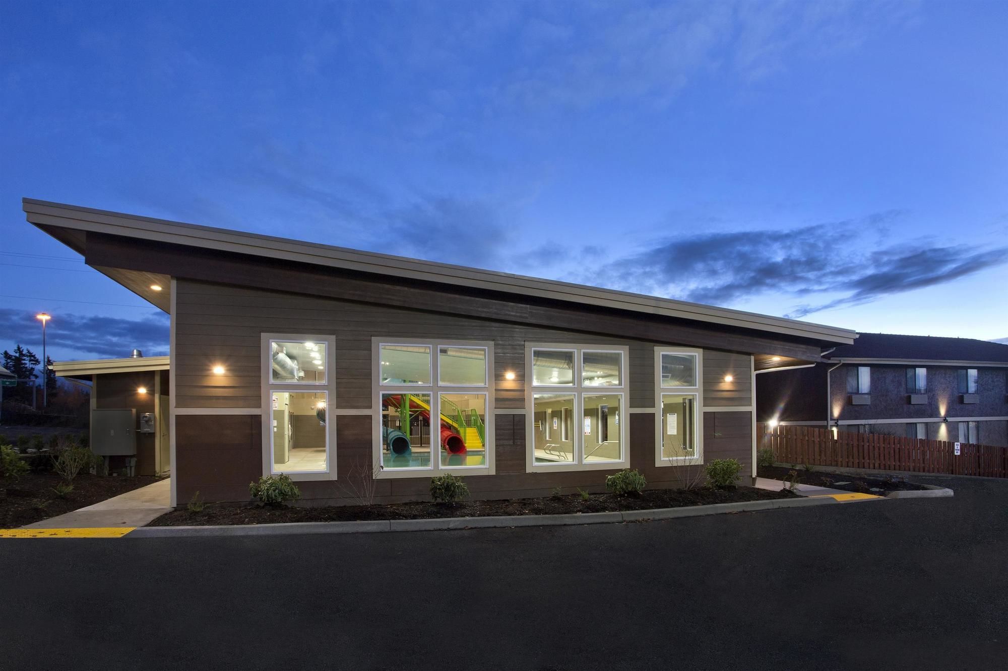 Red Lion Inn & Suites Federal Way