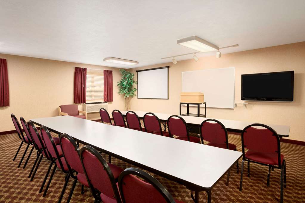 Super 8 by Wyndham Bellingham Airport/Ferndale