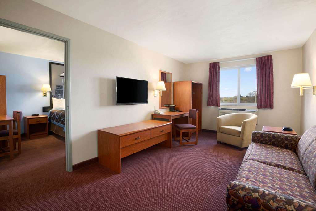 Super 8 by Wyndham Bellingham Airport/Ferndale