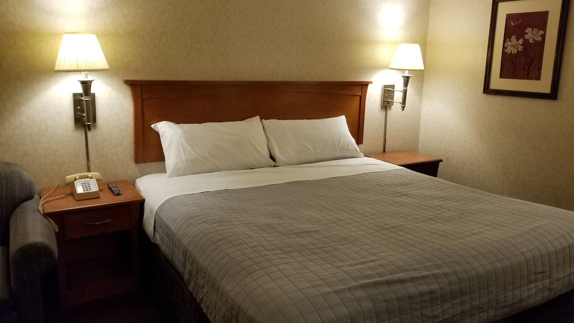 Port of Tacoma Inn