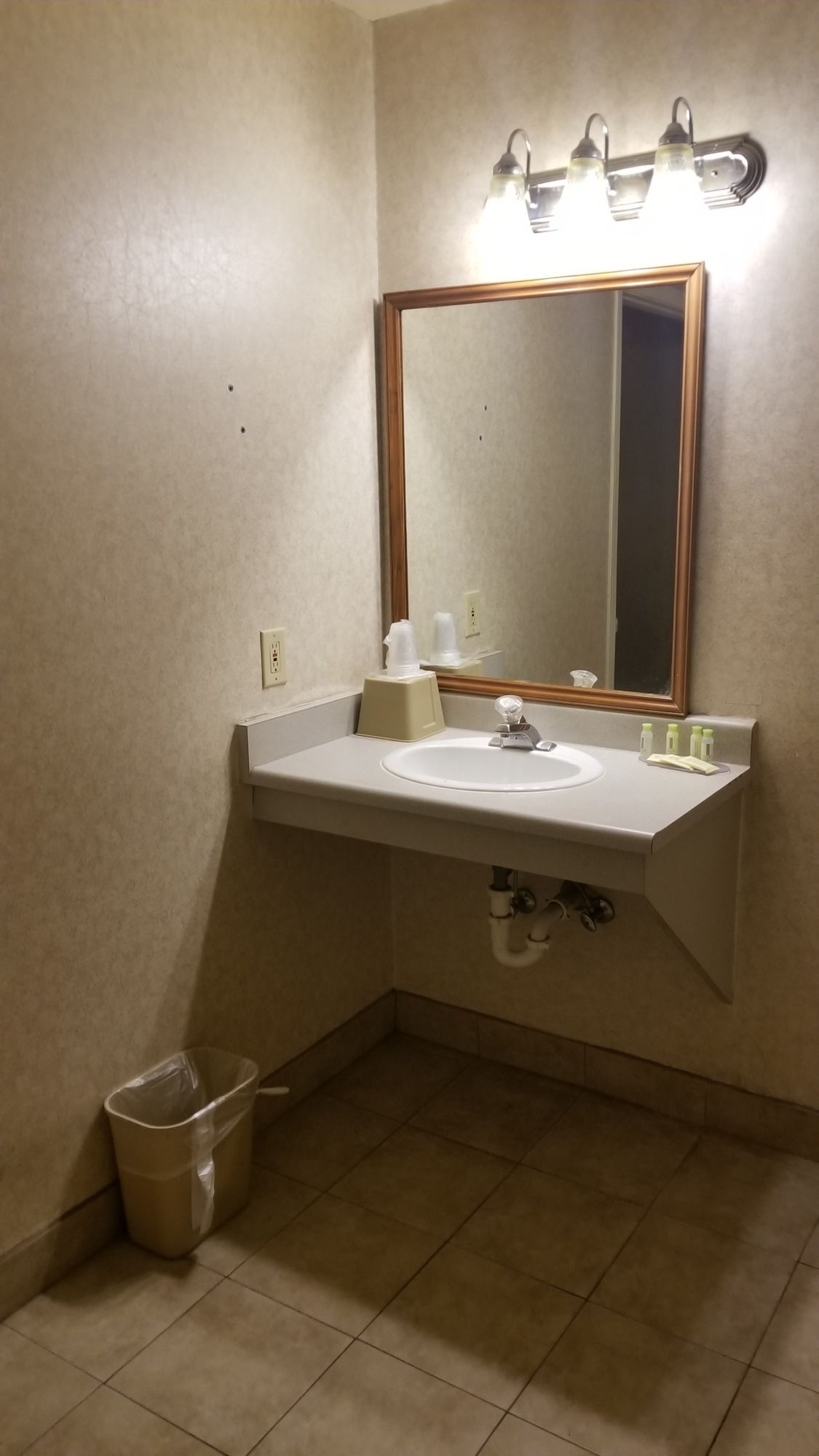Port of Tacoma Inn