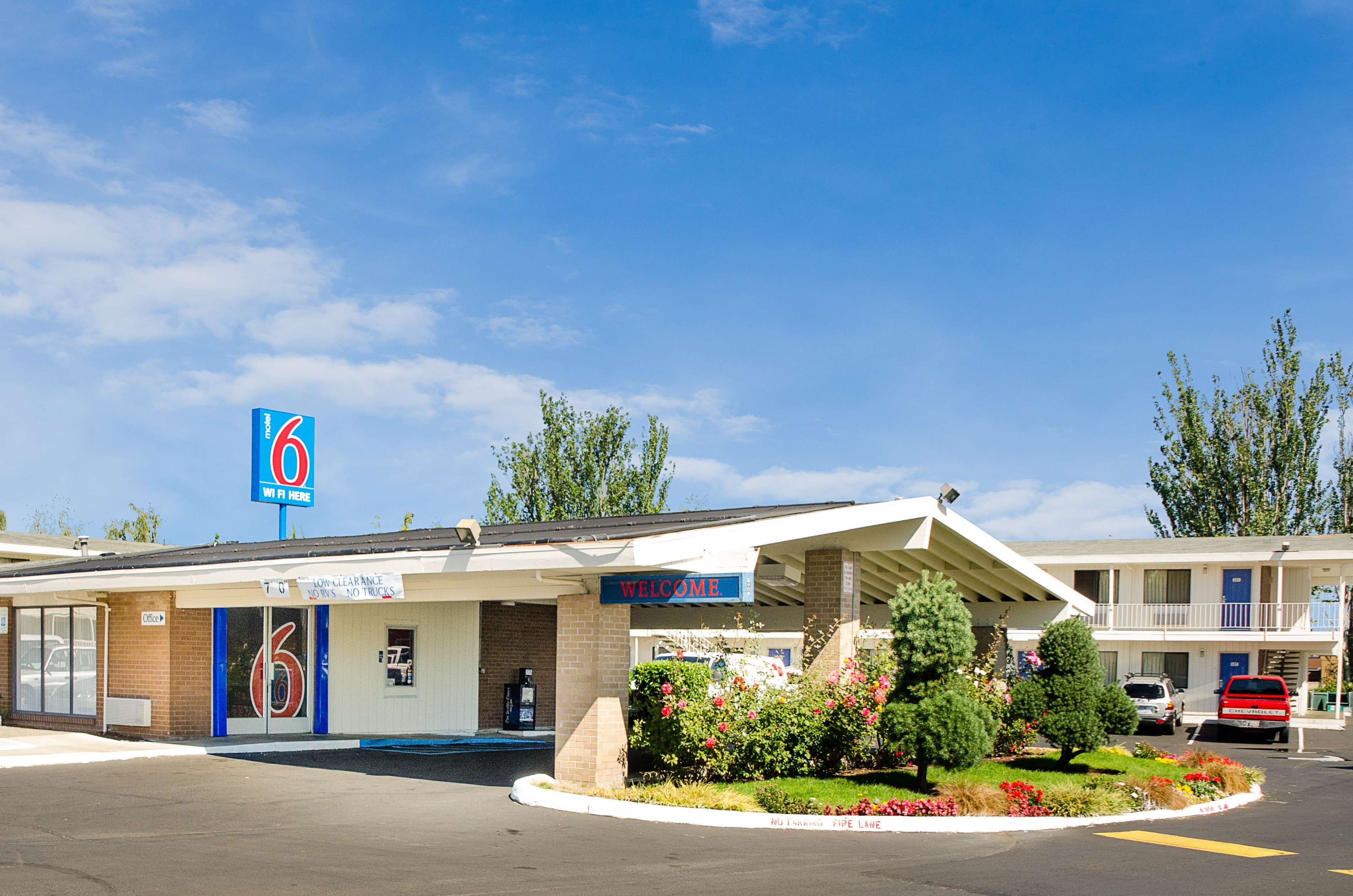 Motel 6 Tacoma Fife