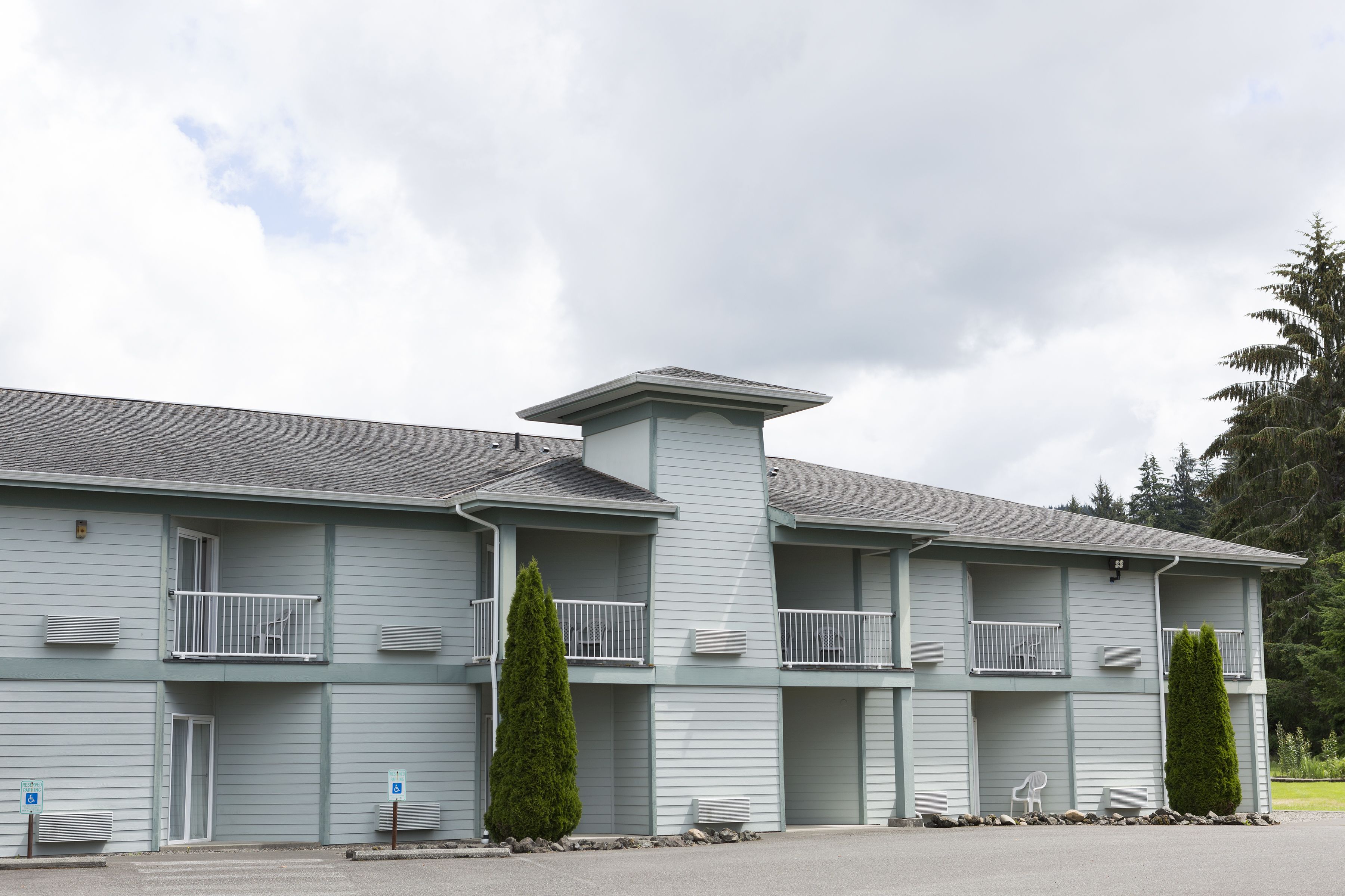 Dew Drop Inn Motel Forks
