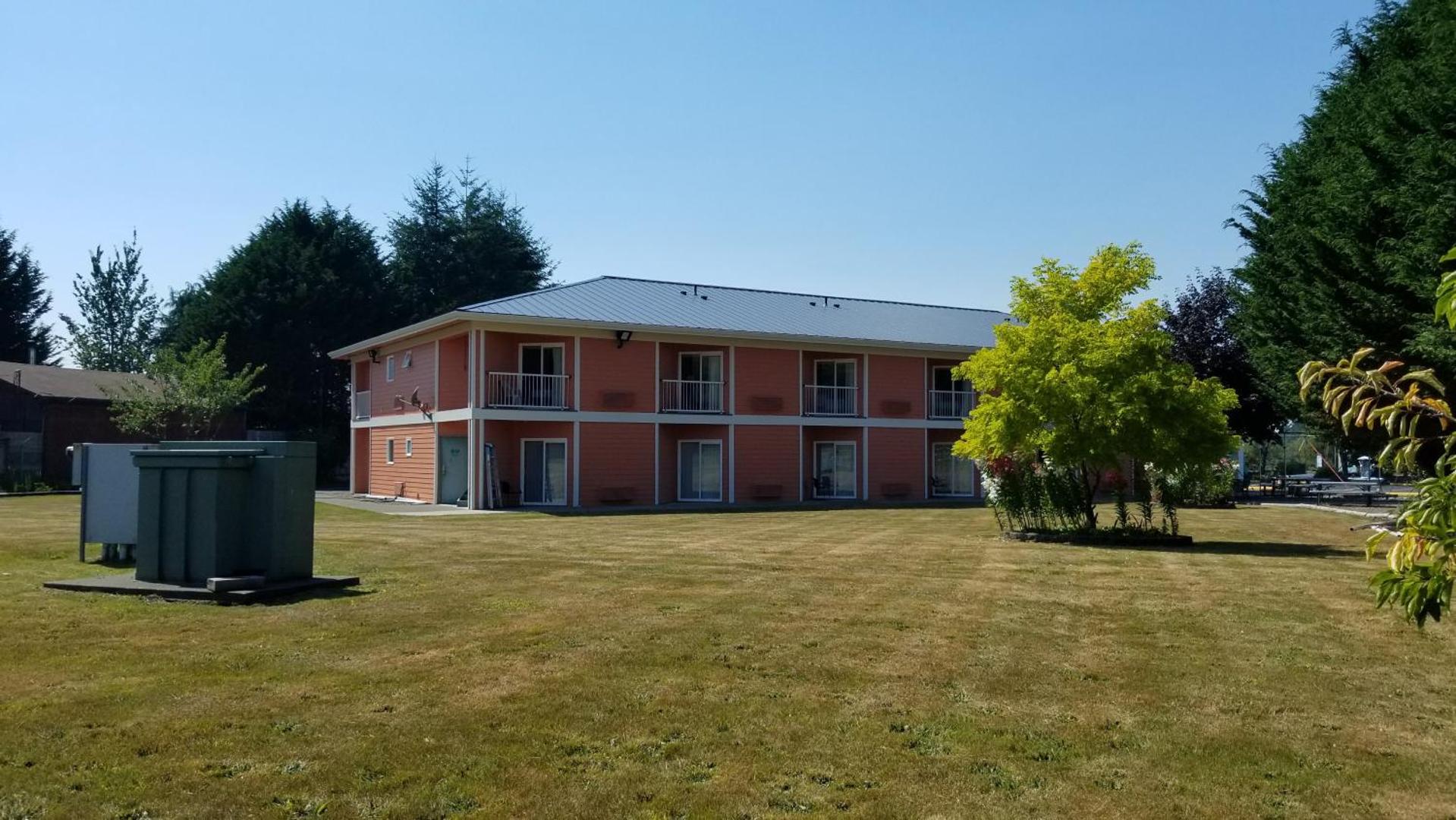 Dew Drop Inn Motel Forks