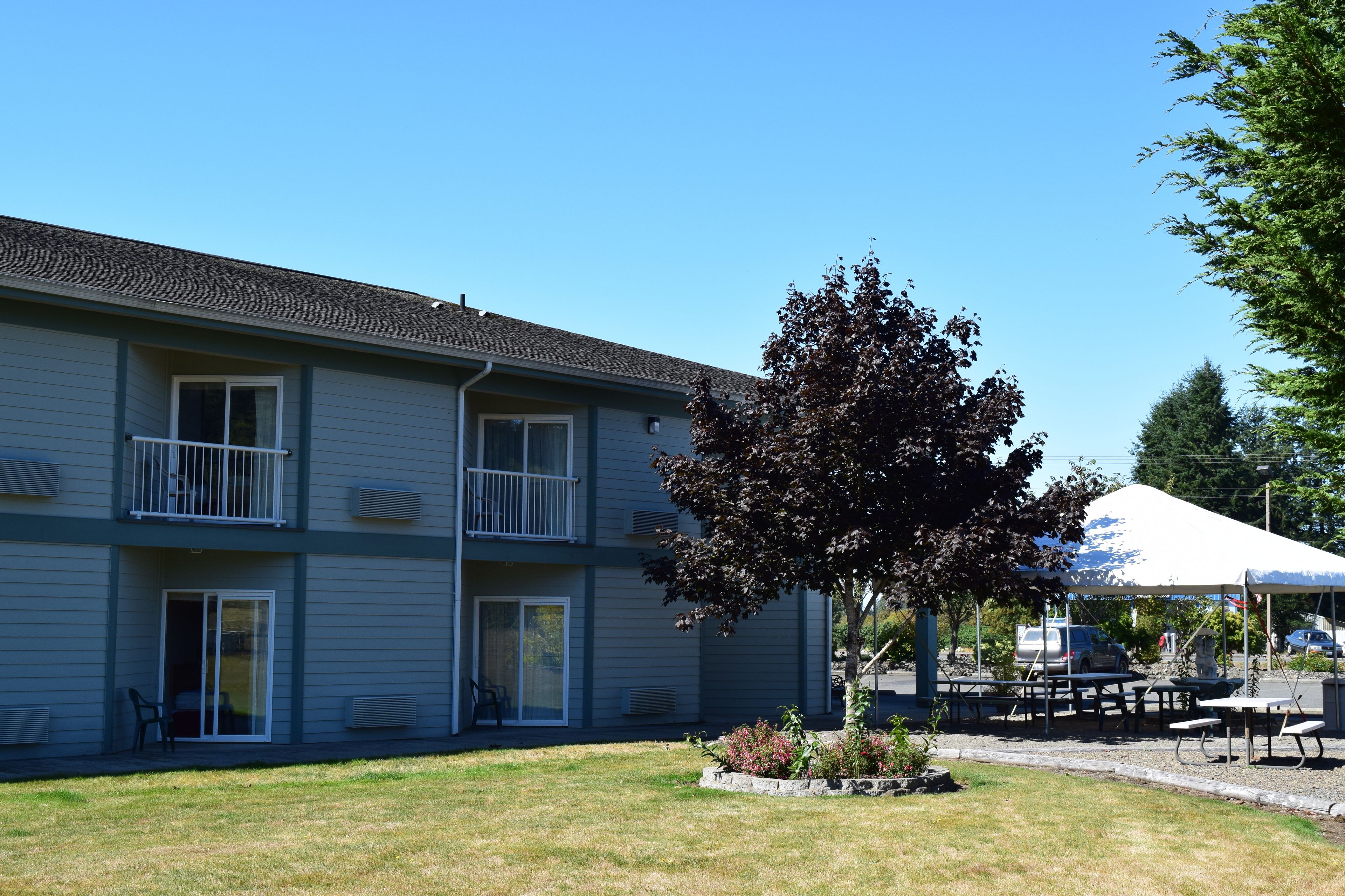 Dew Drop Inn Motel Forks