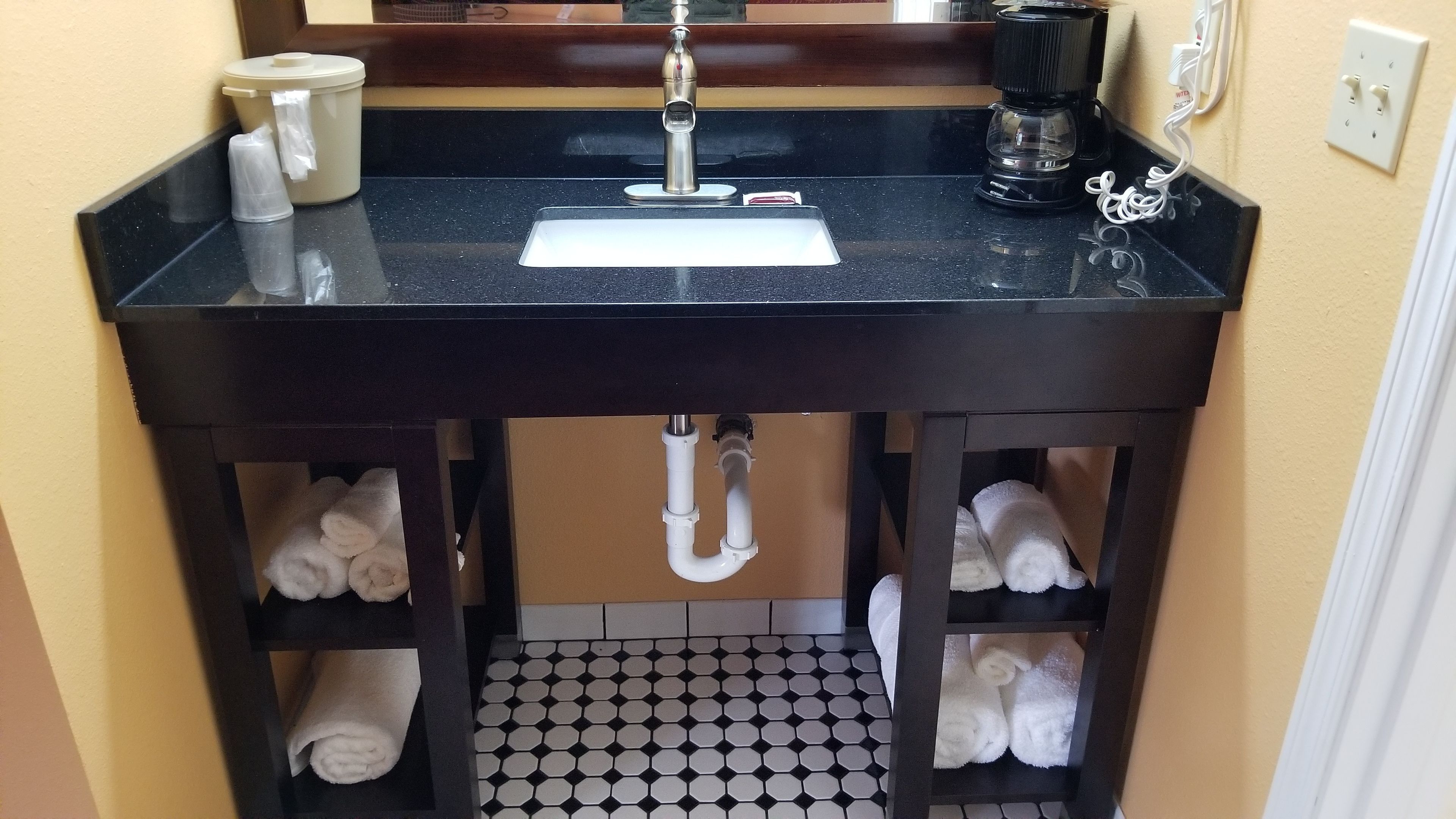 Dew Drop Inn Motel Forks