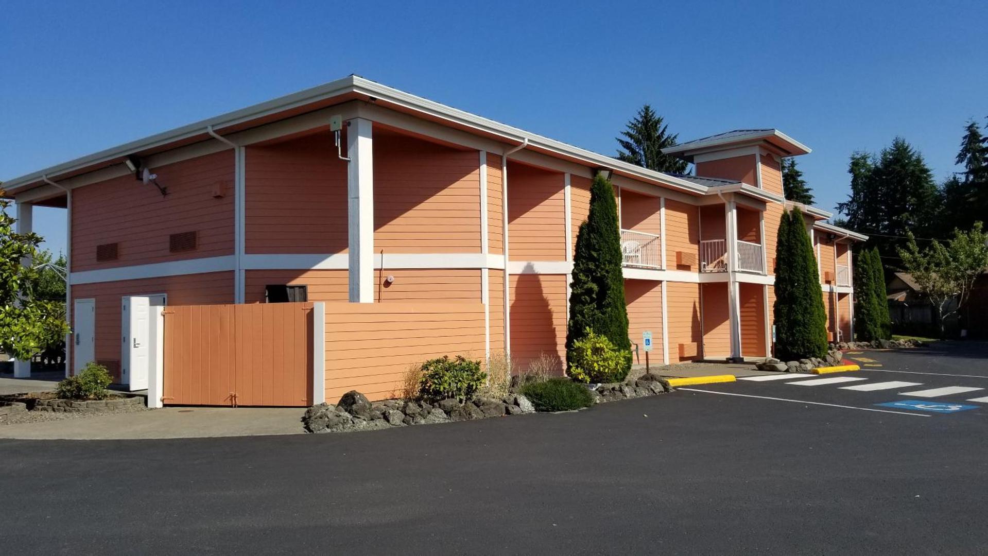 Dew Drop Inn Motel Forks